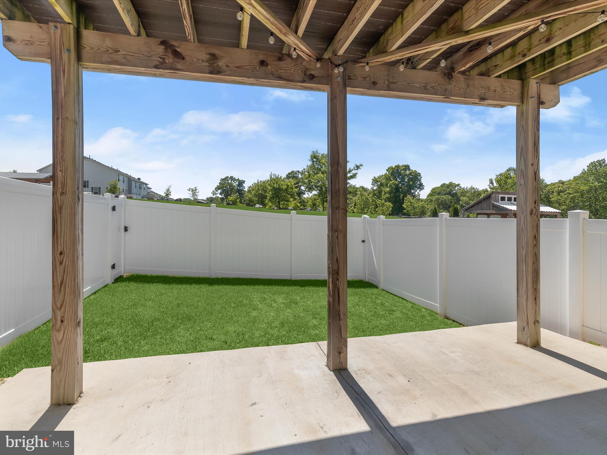 MAGNESS MILL - Residential