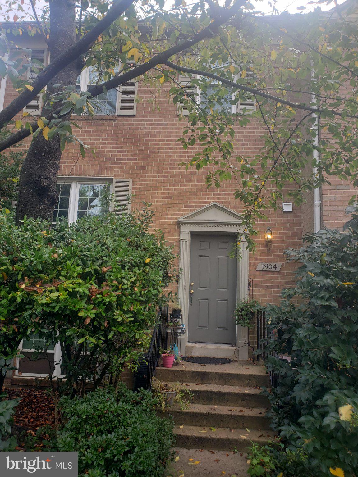 1904 DENNIS AVENUE