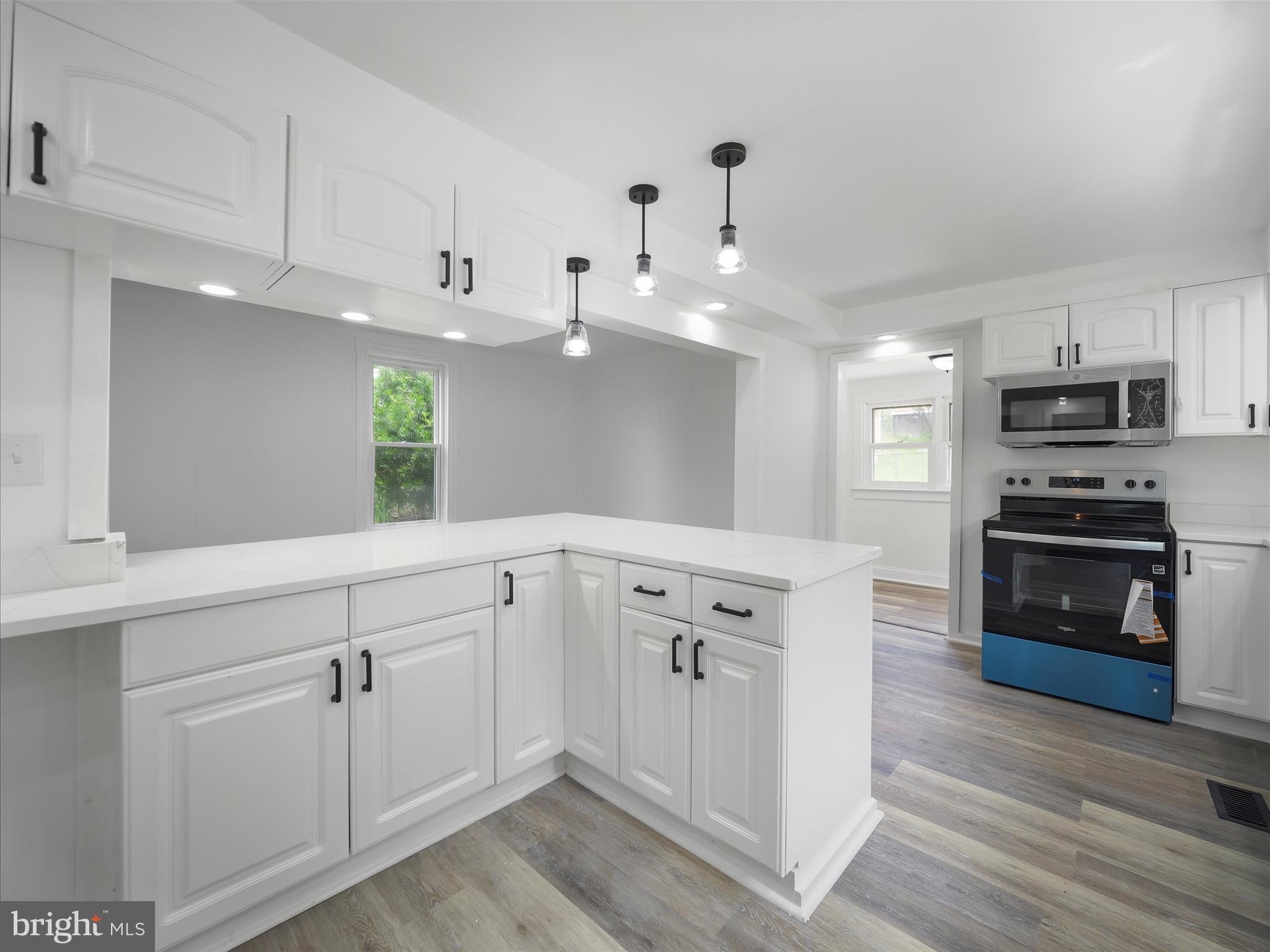 37 E C STREET