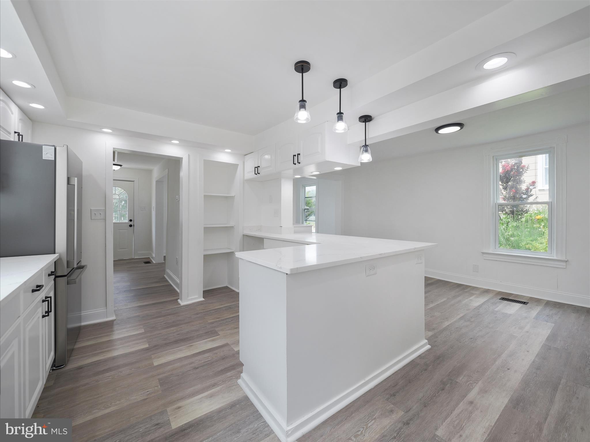 37 E C STREET
