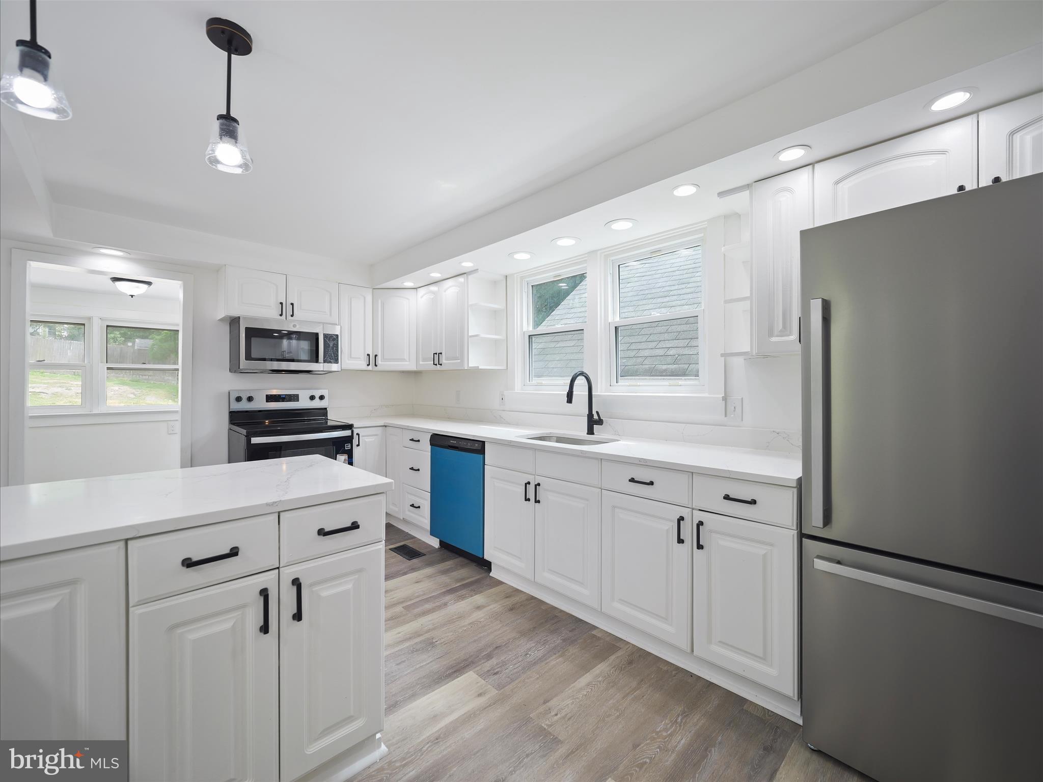 37 E C STREET