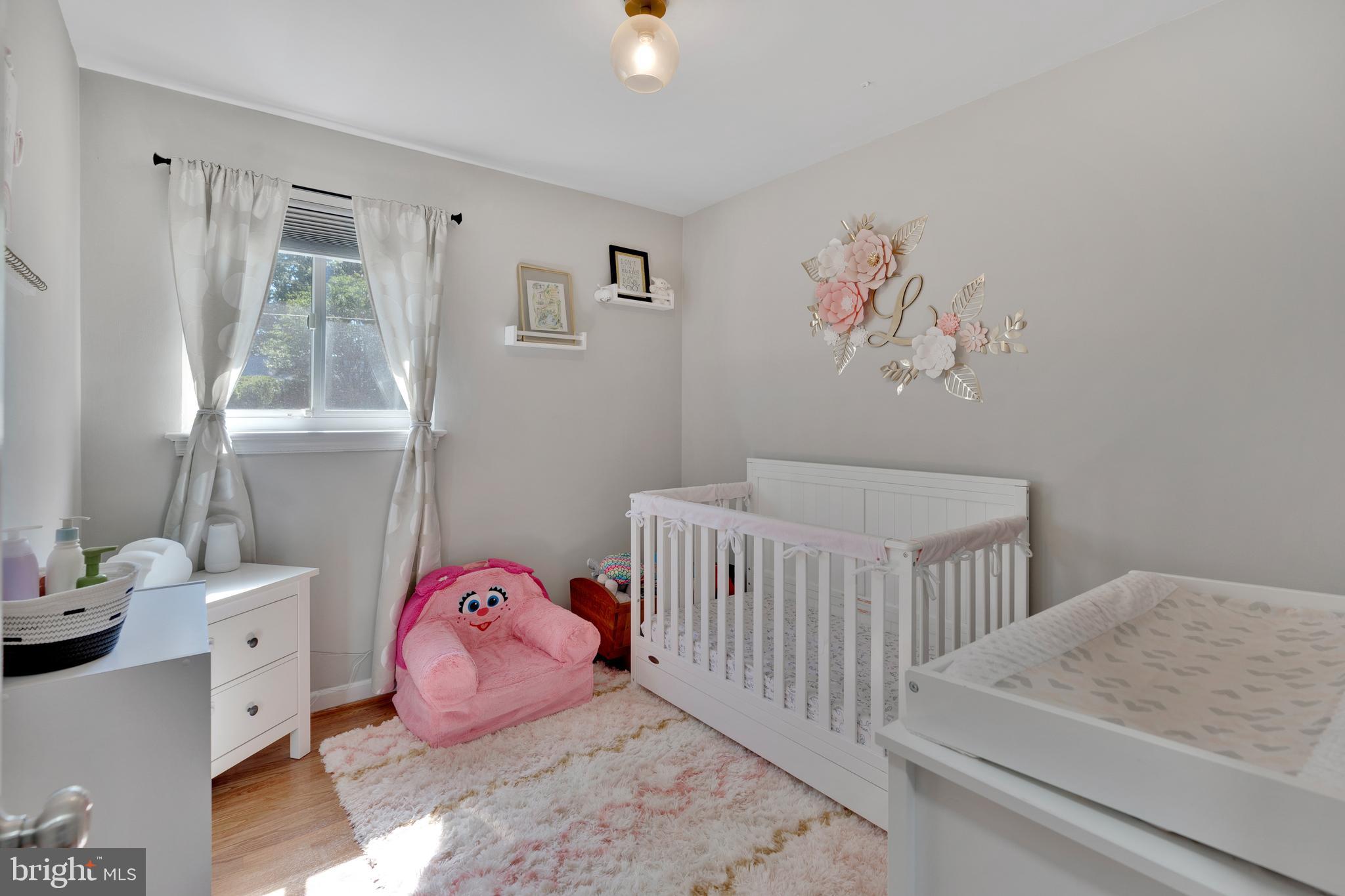 BROYHILL PARK - Residential