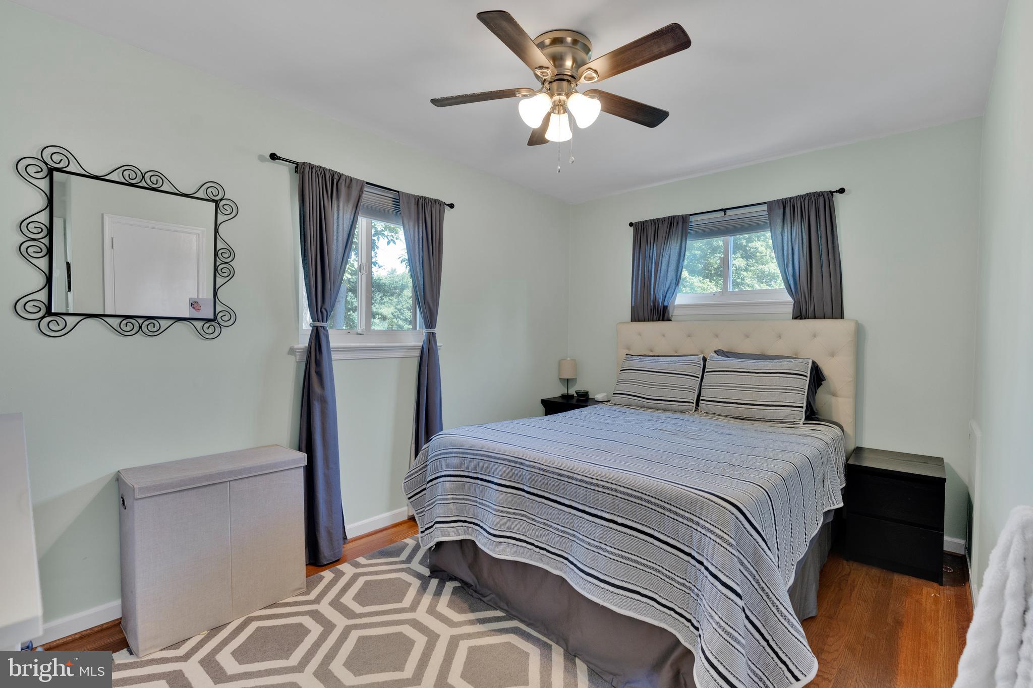 BROYHILL PARK - Residential