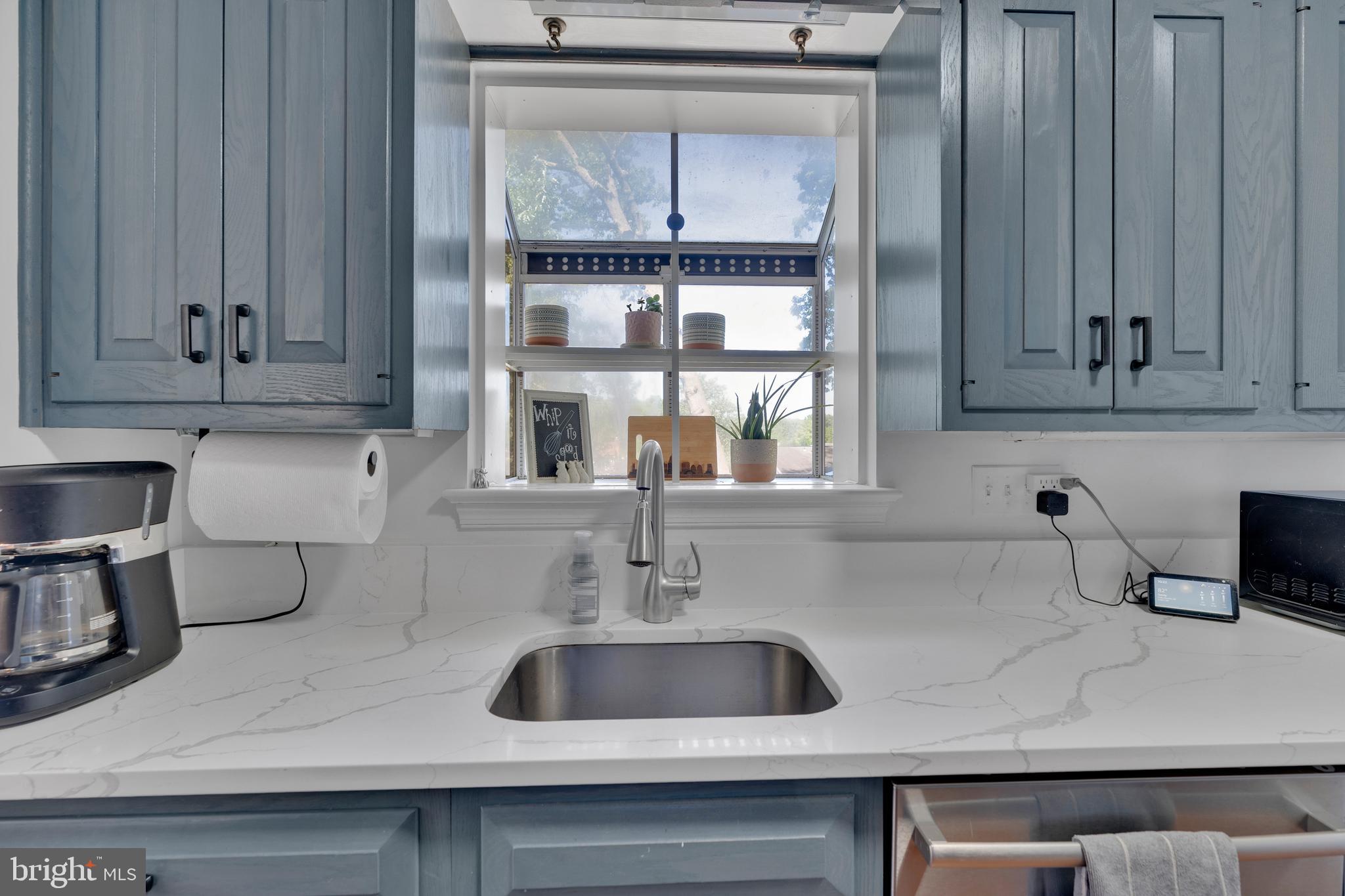 BROYHILL PARK - Residential