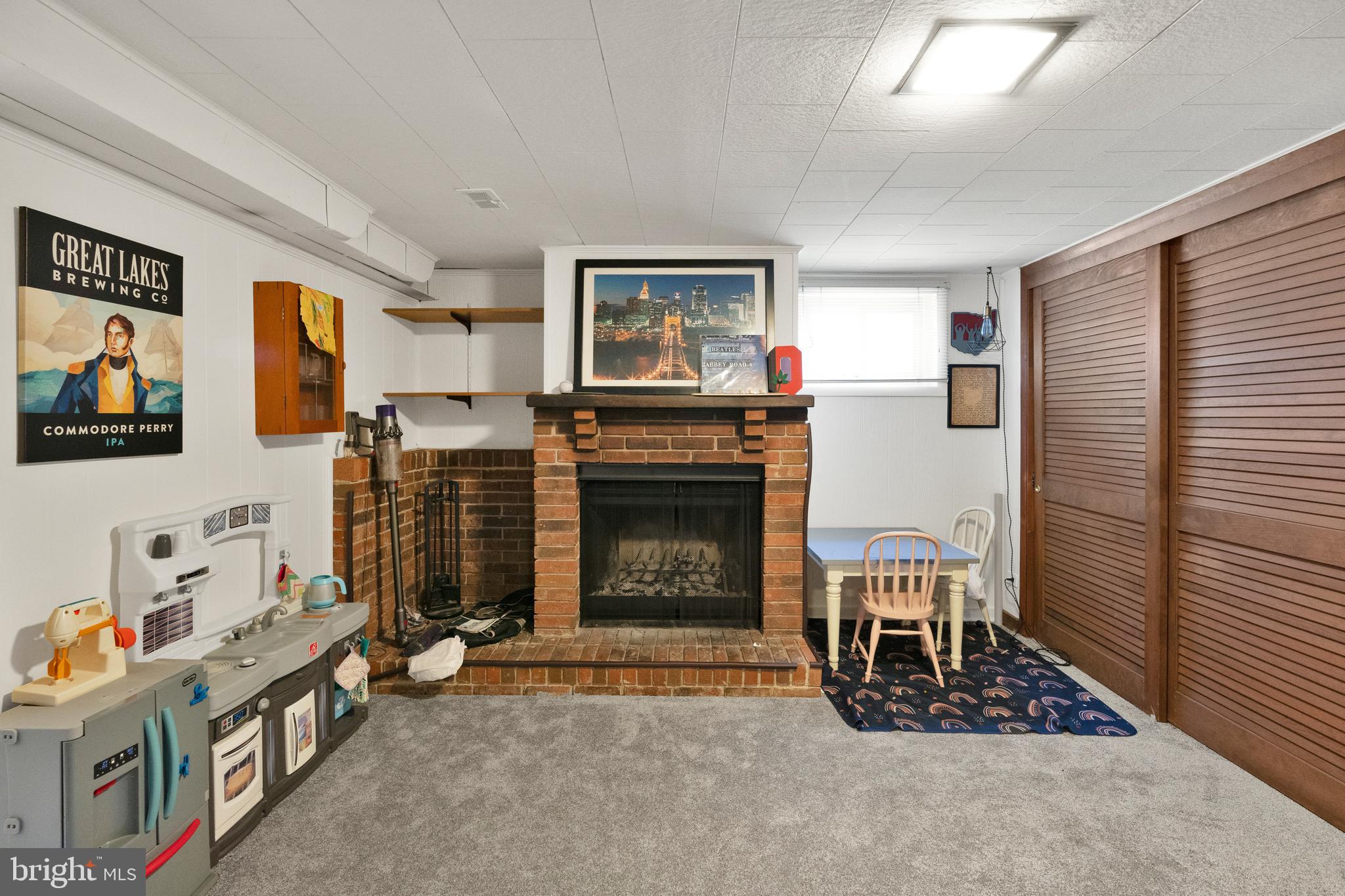 BROYHILL PARK - Residential