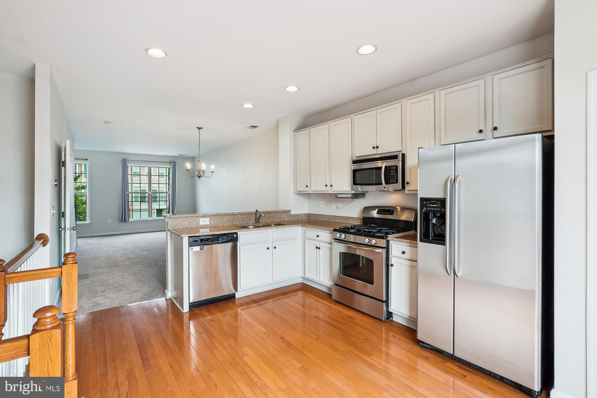 POWELLS RUN VILLAGE COND - Residential Lease