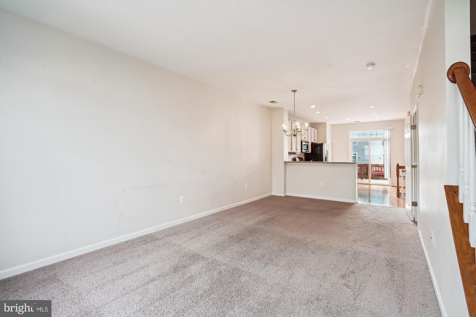 POWELLS RUN VILLAGE COND - Residential Lease