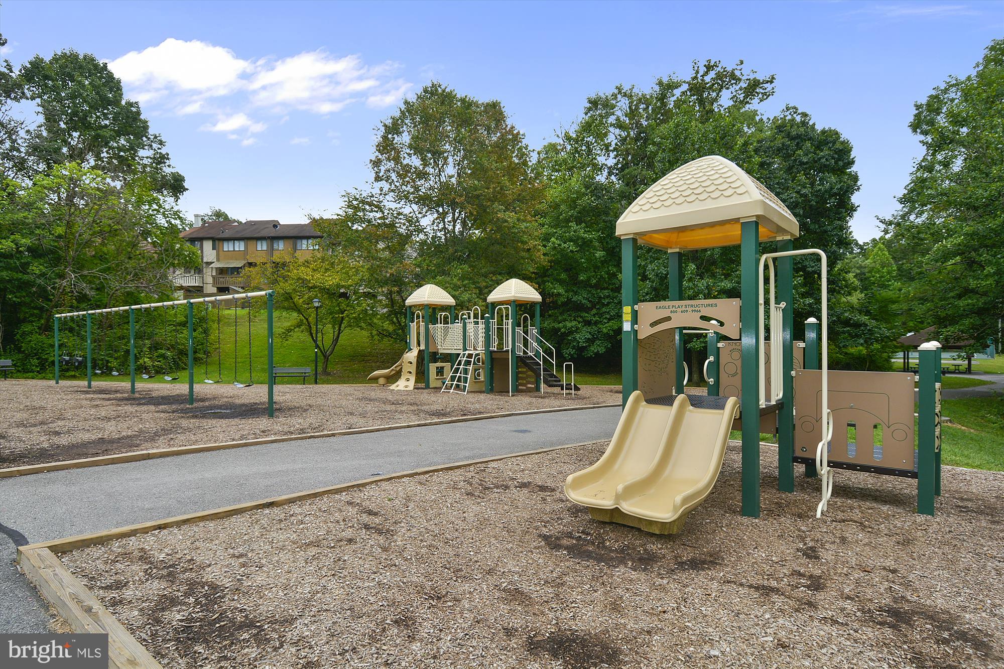 POWELLS RUN VILLAGE COND - Residential Lease