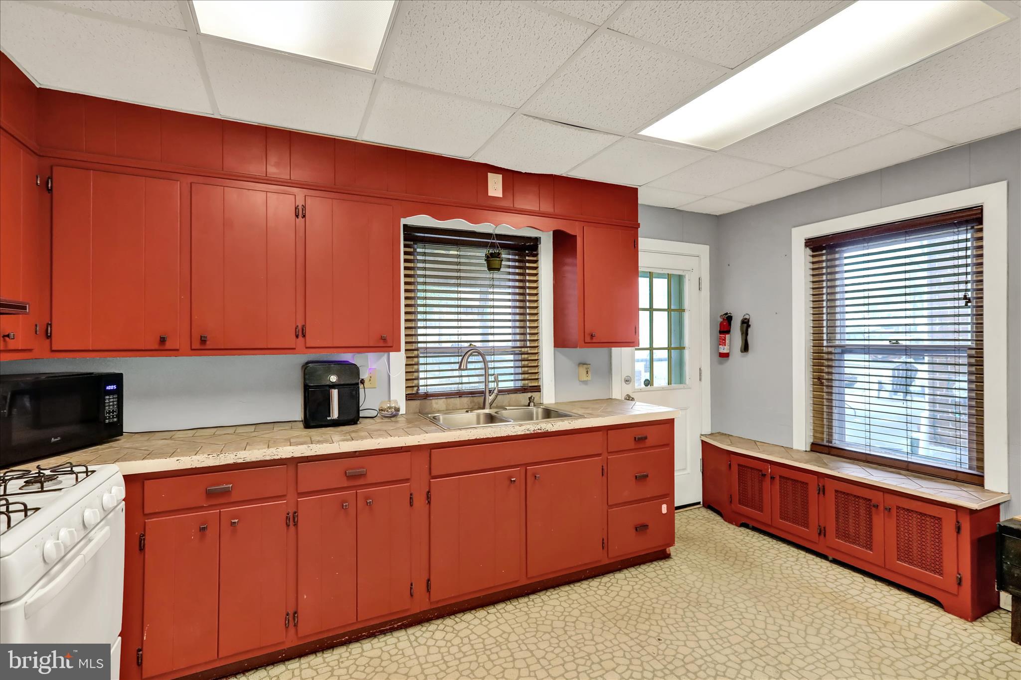 POTTSTOWN - Residential