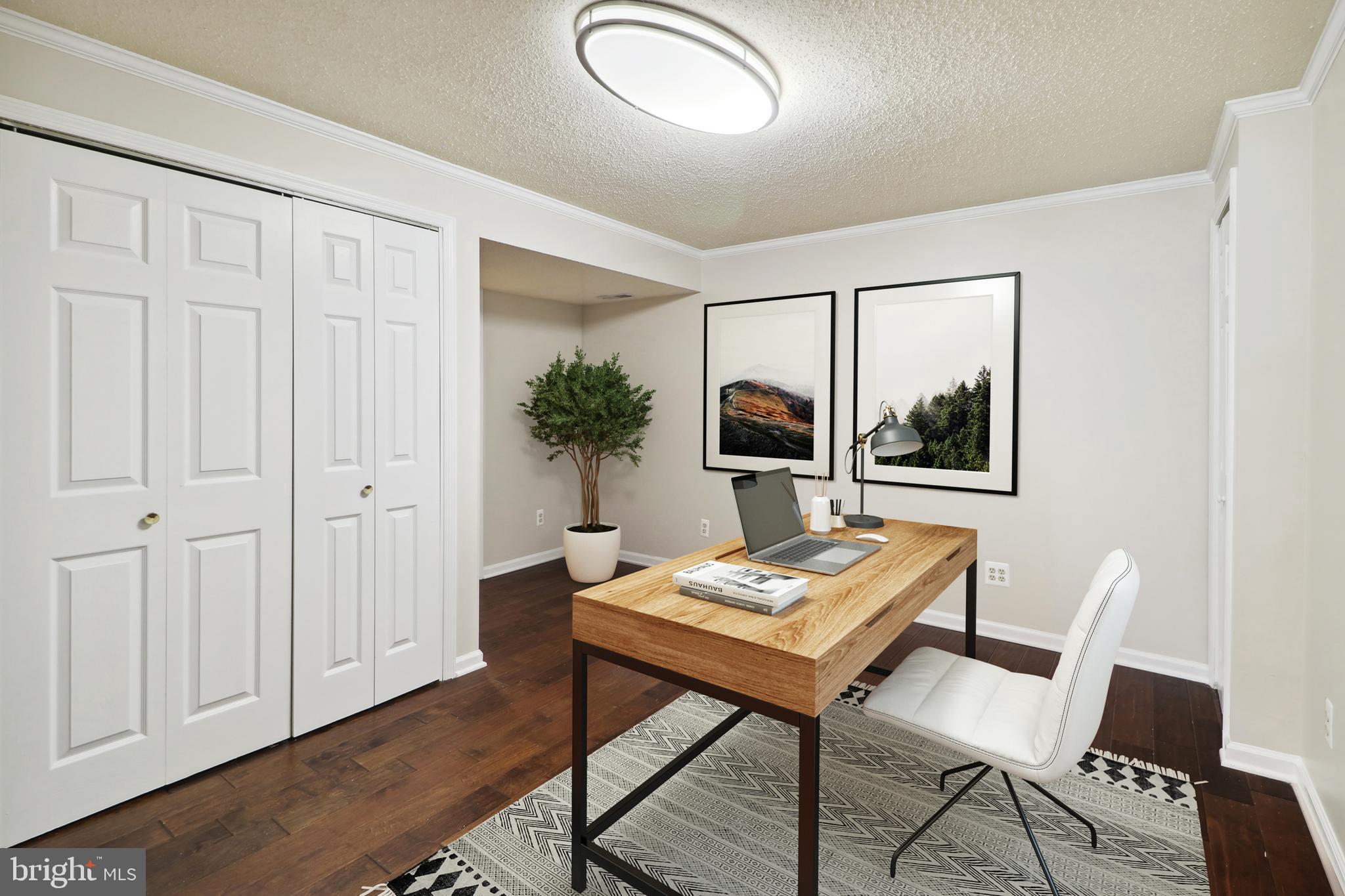 SIGNAL HILL - Residential