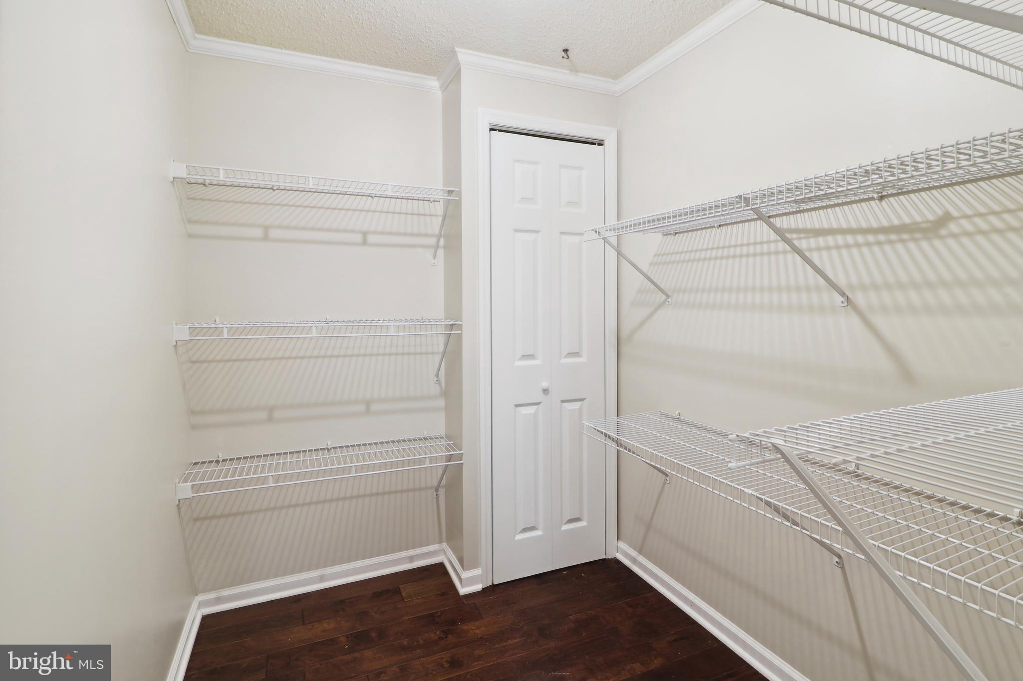 SIGNAL HILL - Residential