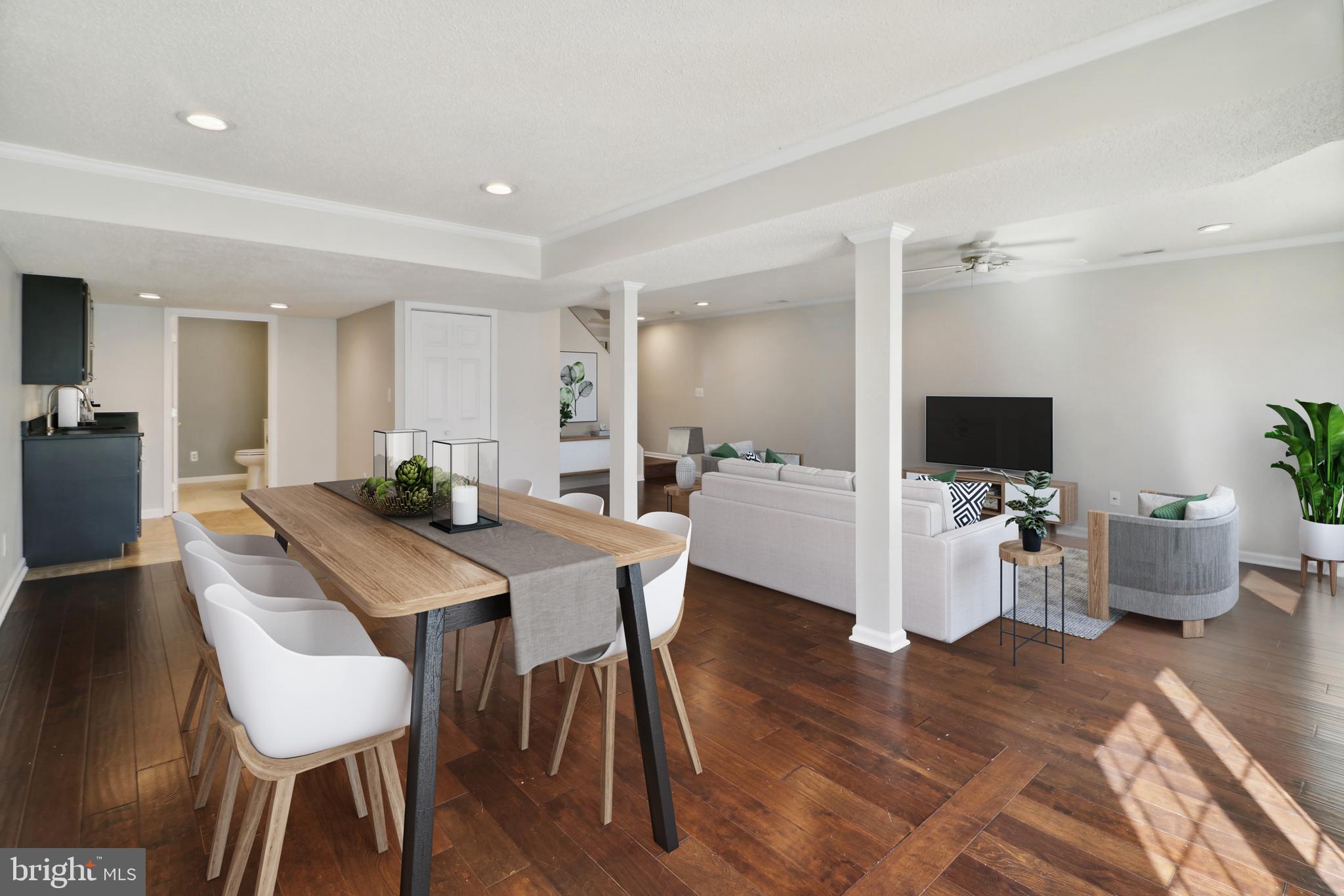 SIGNAL HILL - Residential