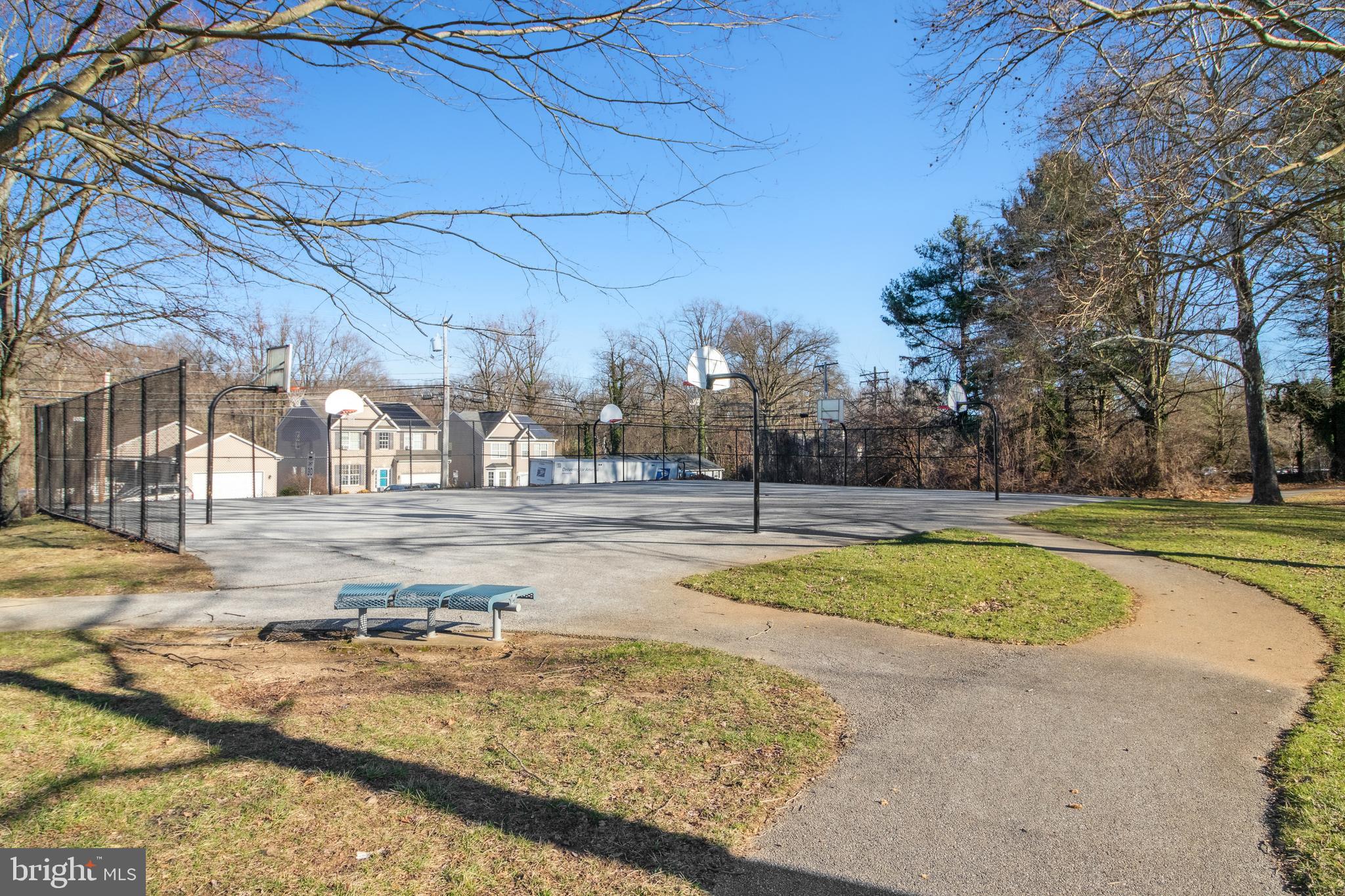 SIGNAL HILL - Residential