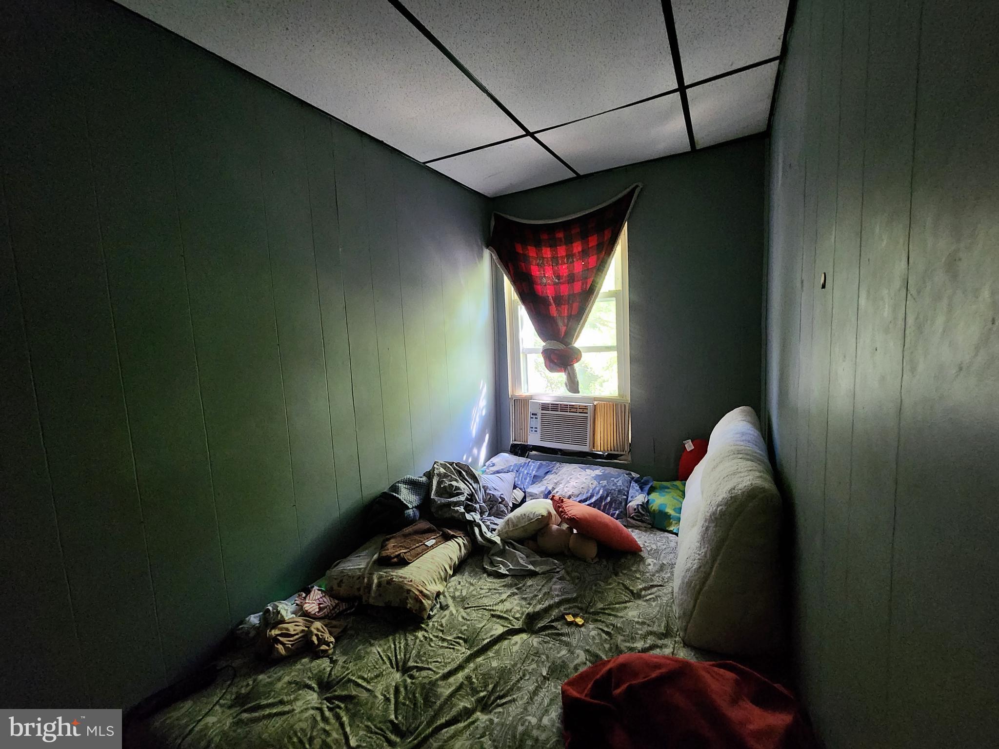 SANDTOWN-WINCHESTER - Residential