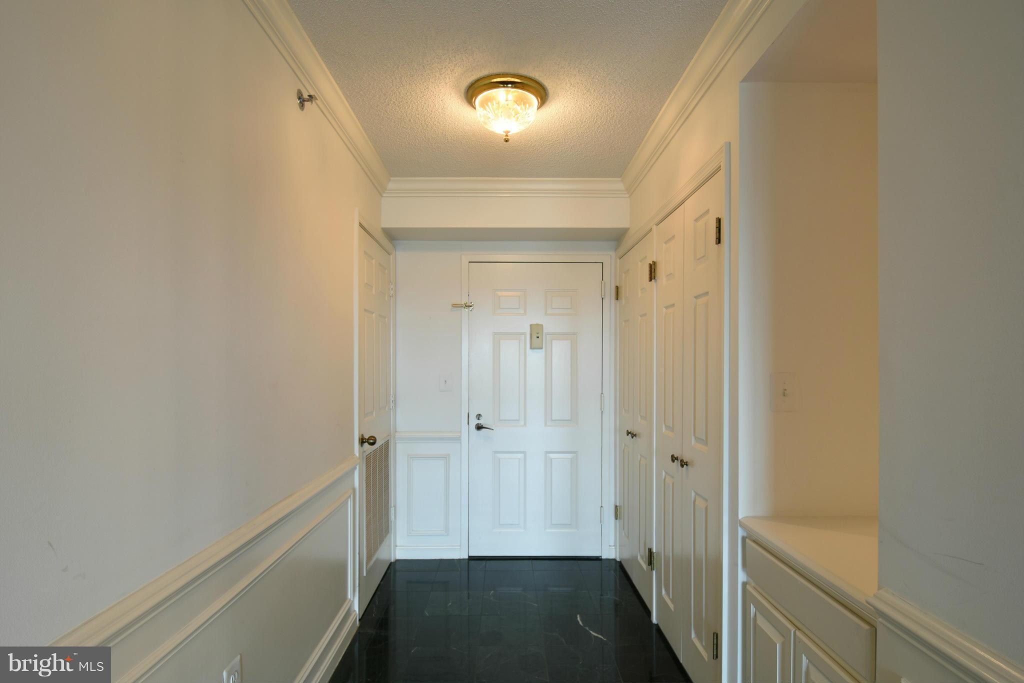 CARLYLE TOWERS - Residential Lease