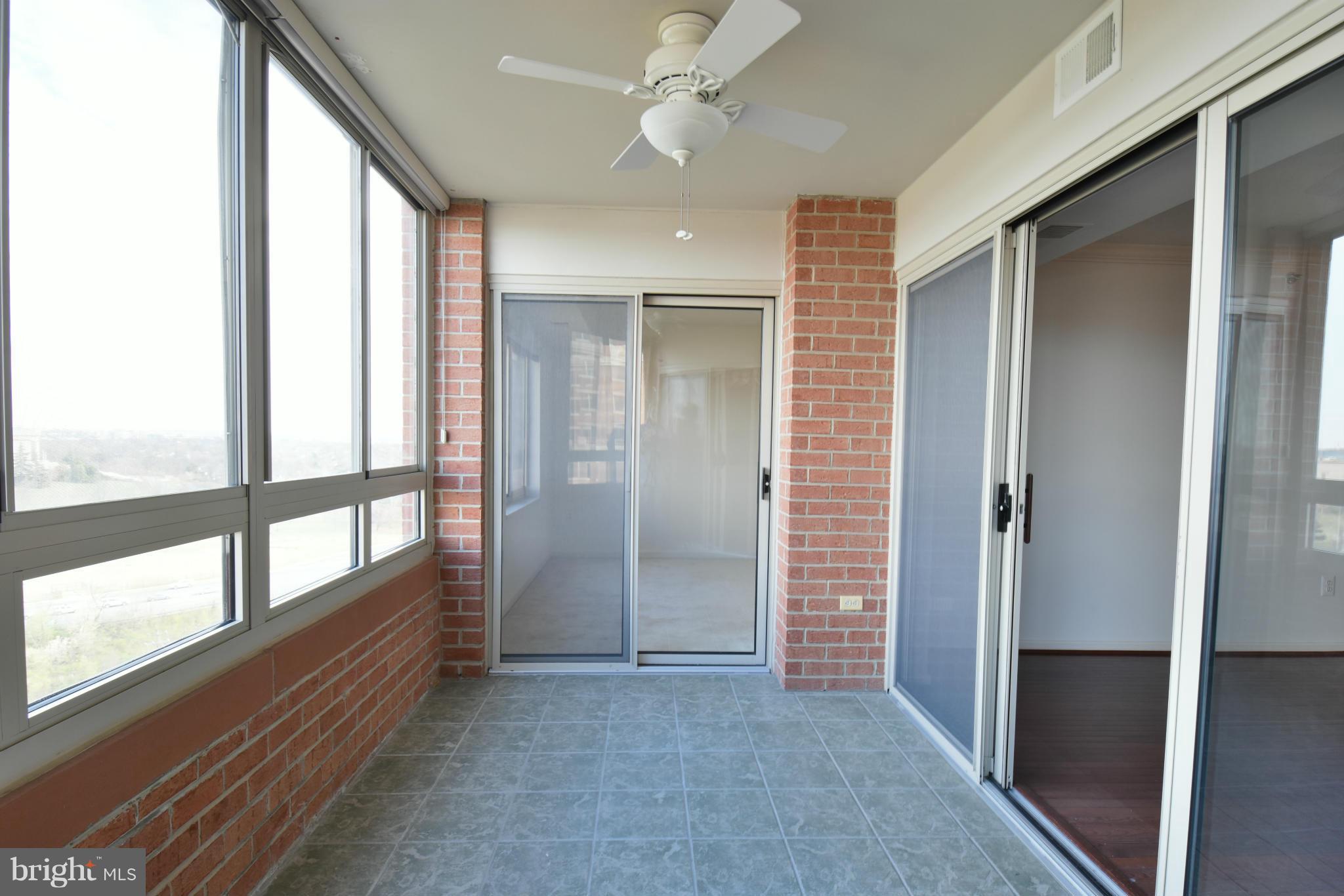 CARLYLE TOWERS - Residential Lease