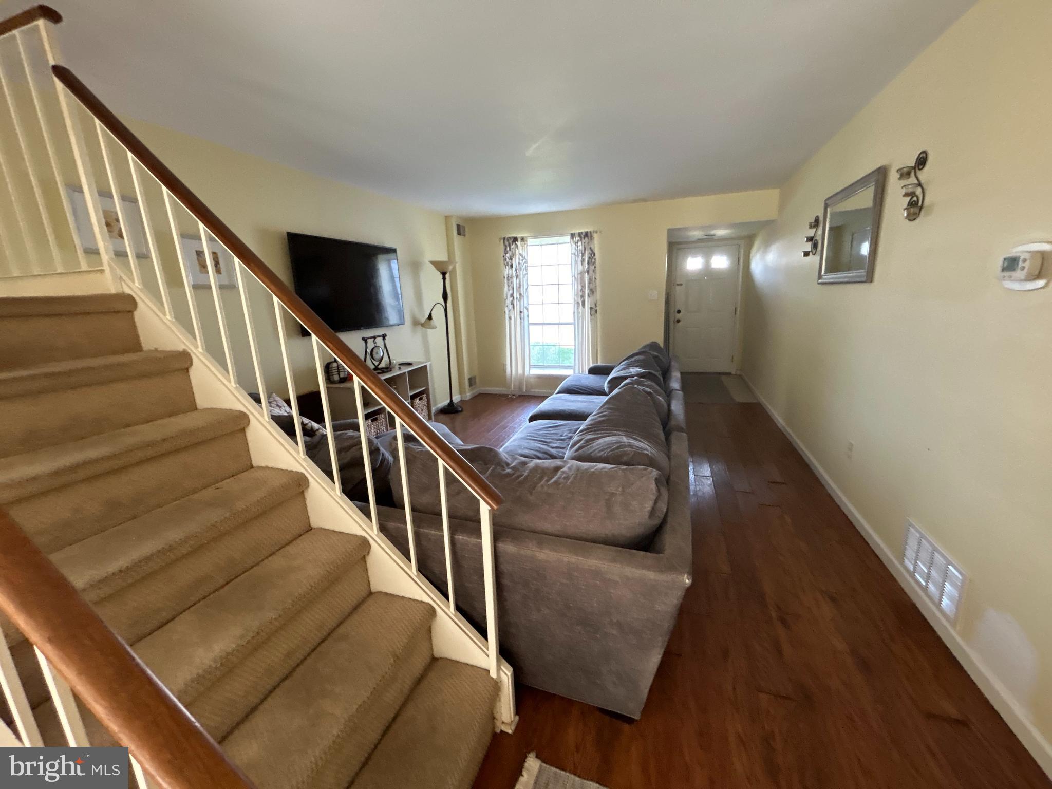 721 SPRINGHOUSE COURT