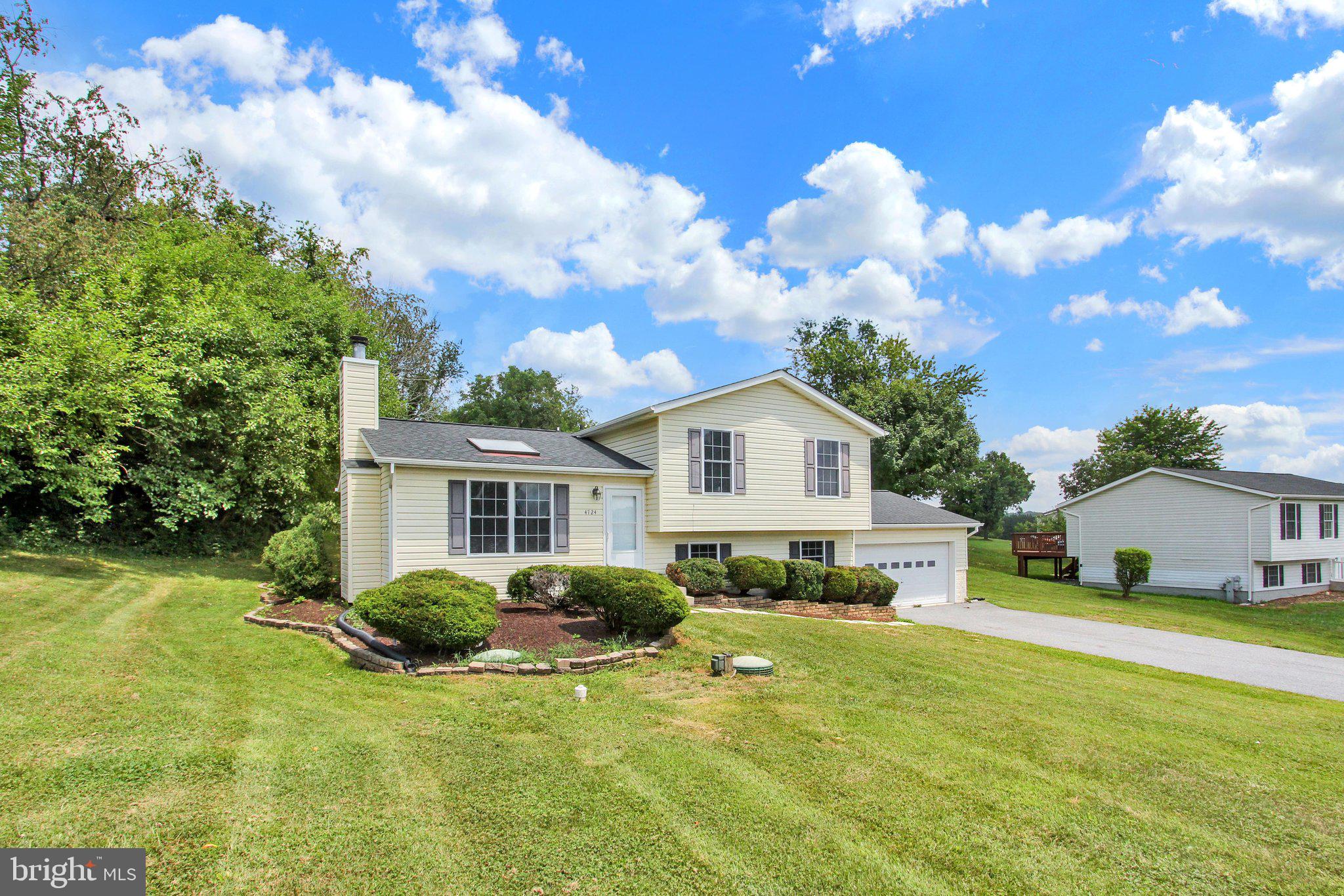 4724 TRAIL COURT