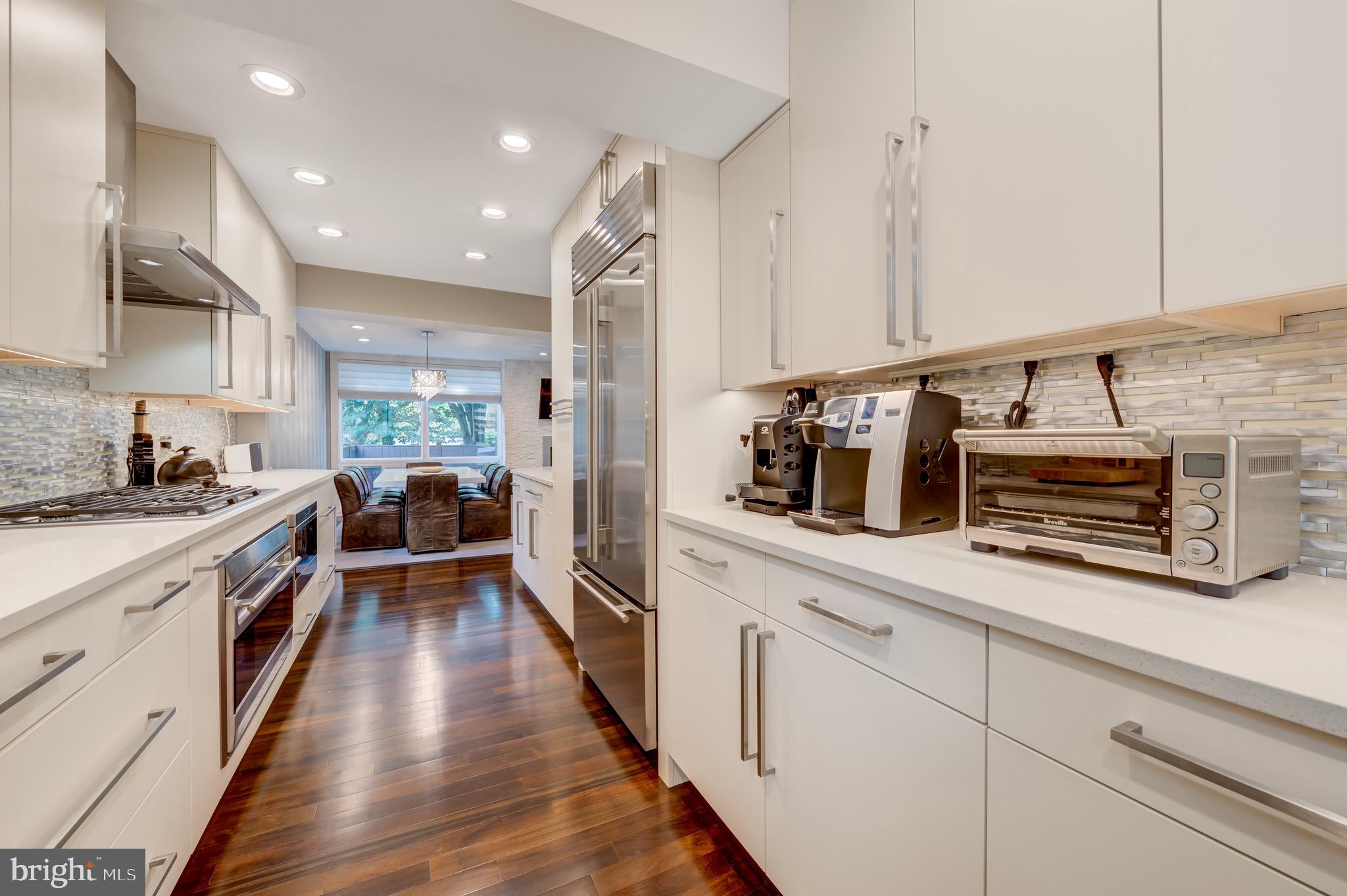 SOCIETY HILL - Residential