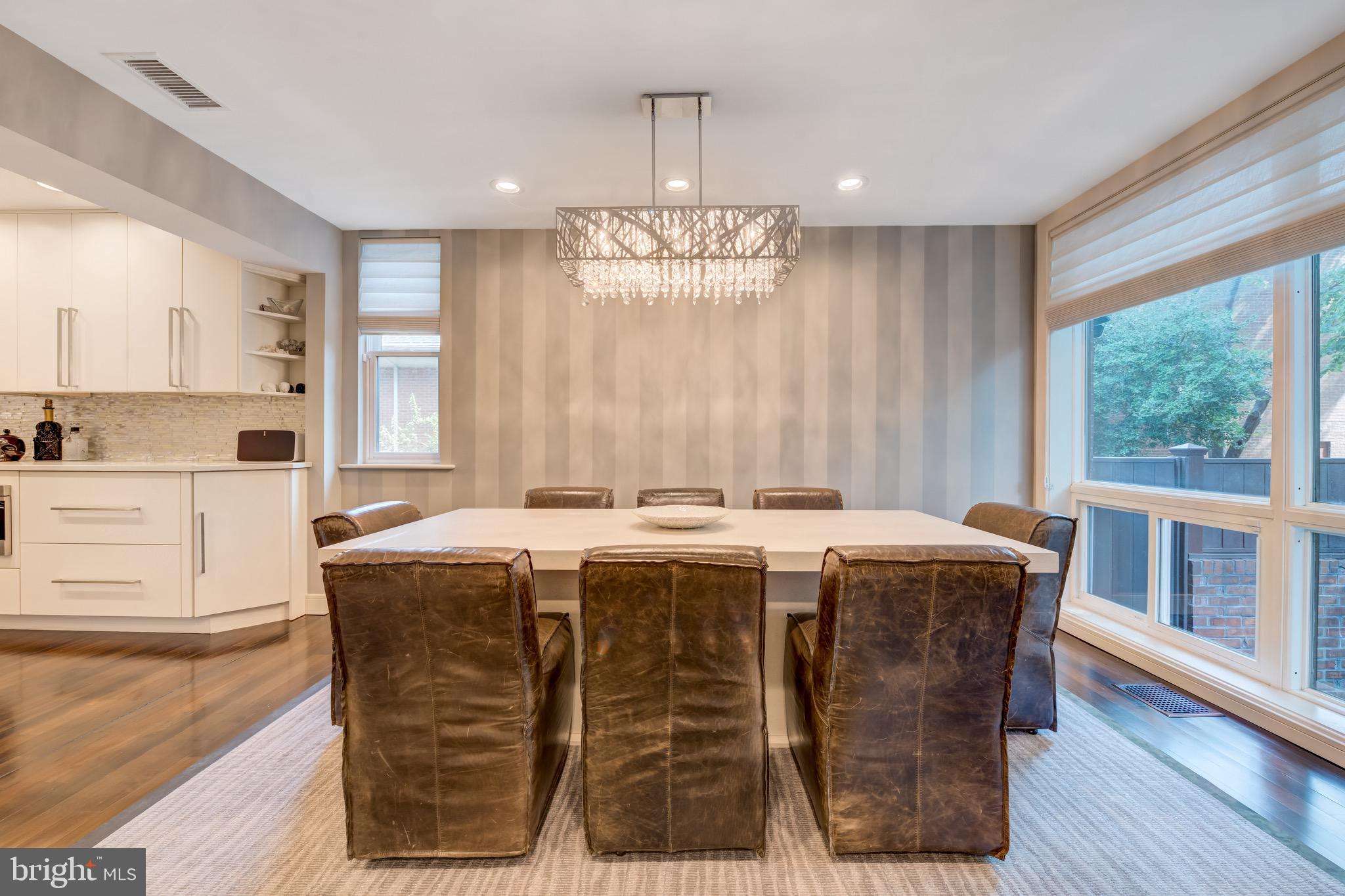 SOCIETY HILL - Residential