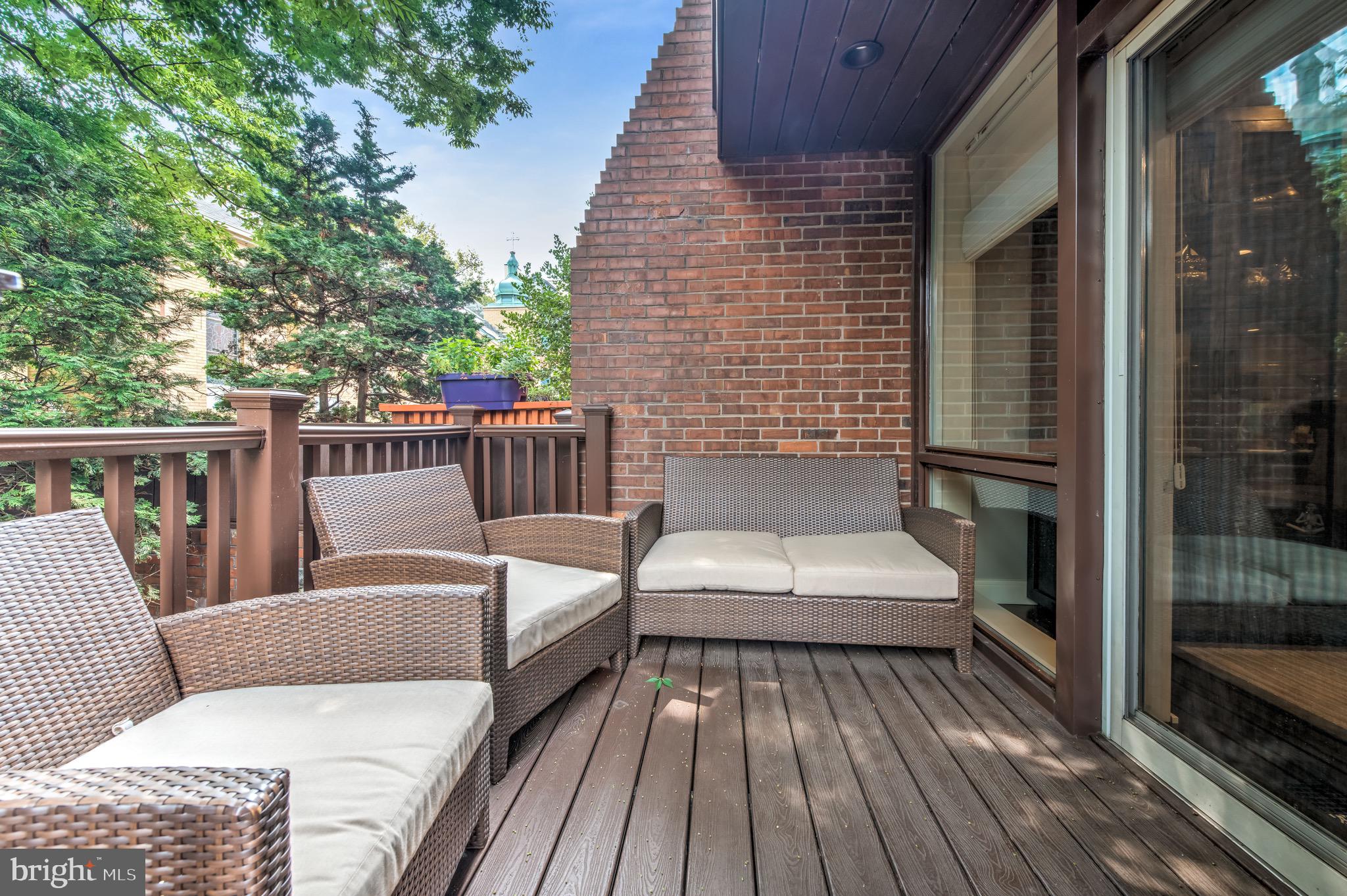 SOCIETY HILL - Residential