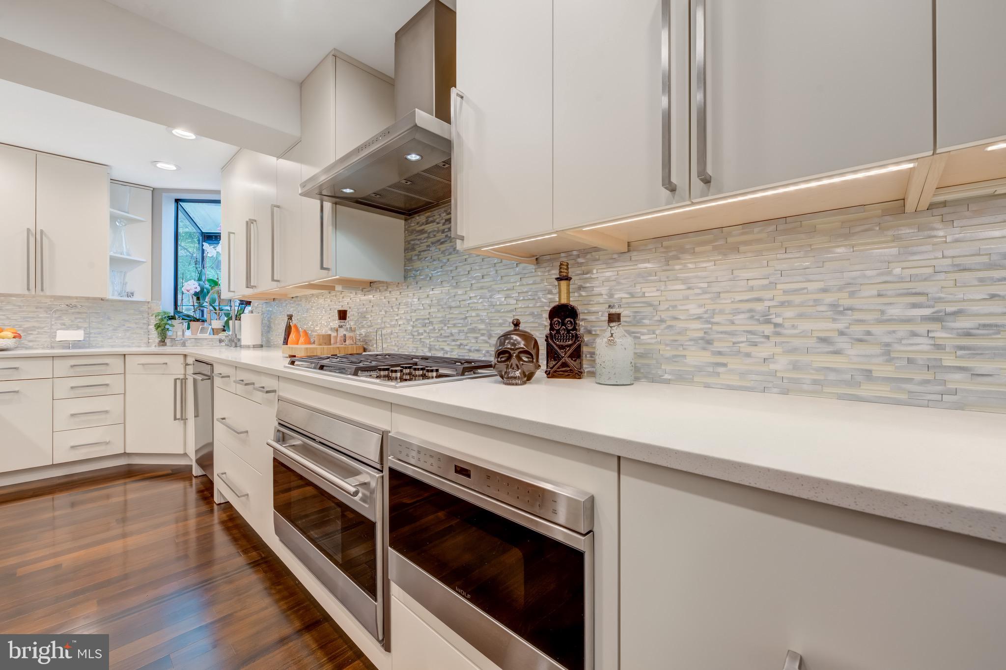 SOCIETY HILL - Residential