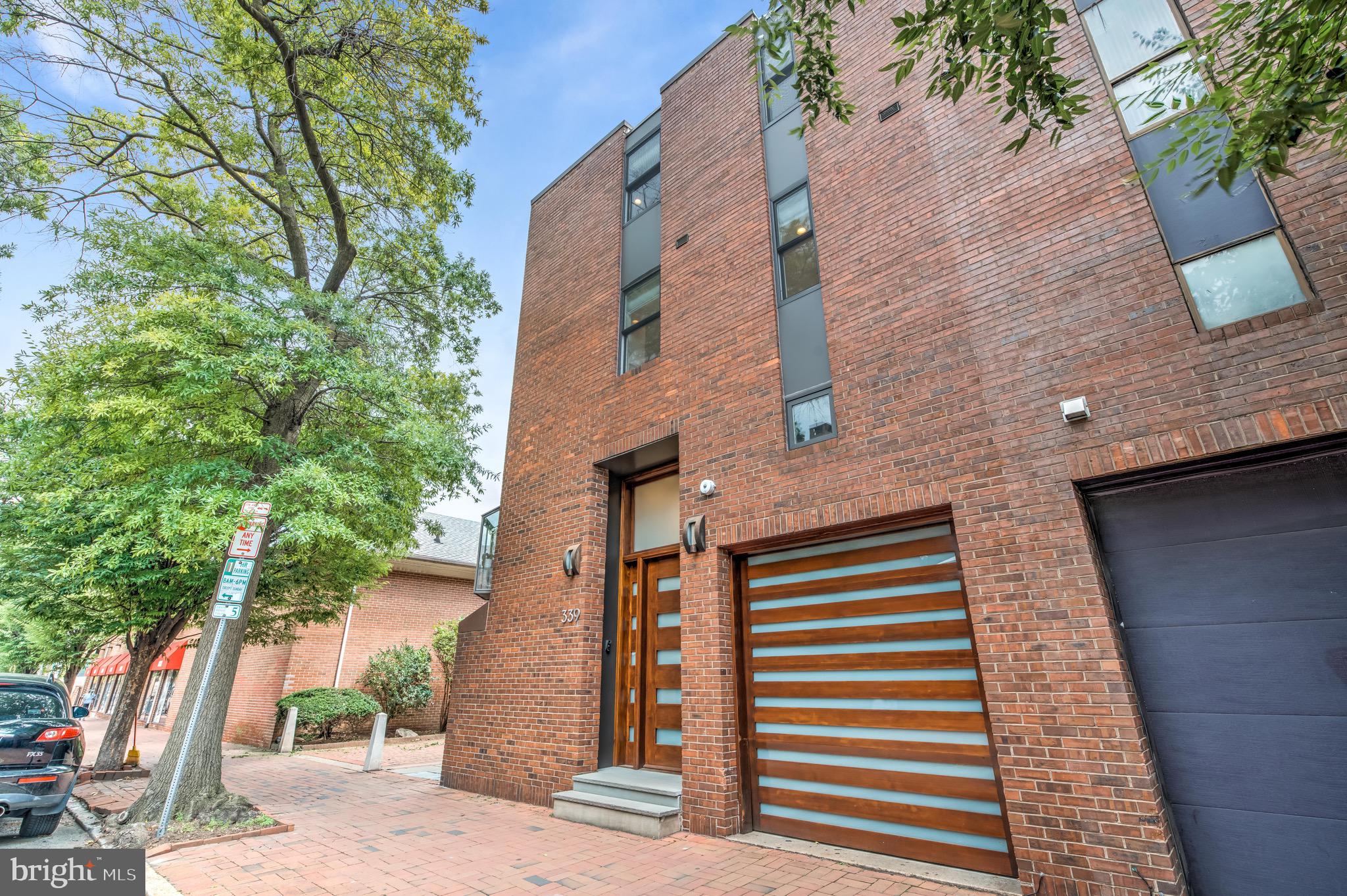 SOCIETY HILL - Residential