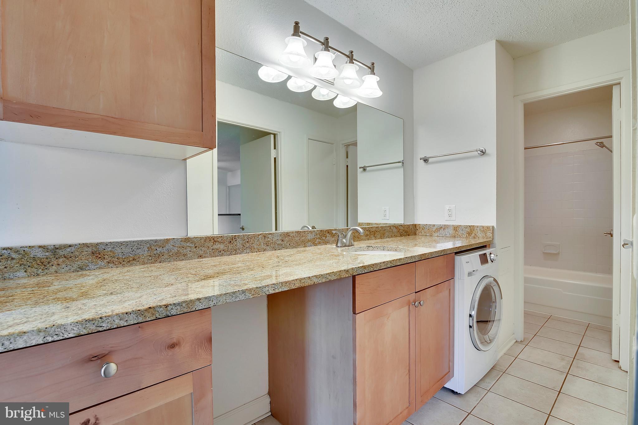 TWENTY-ONE - Residential