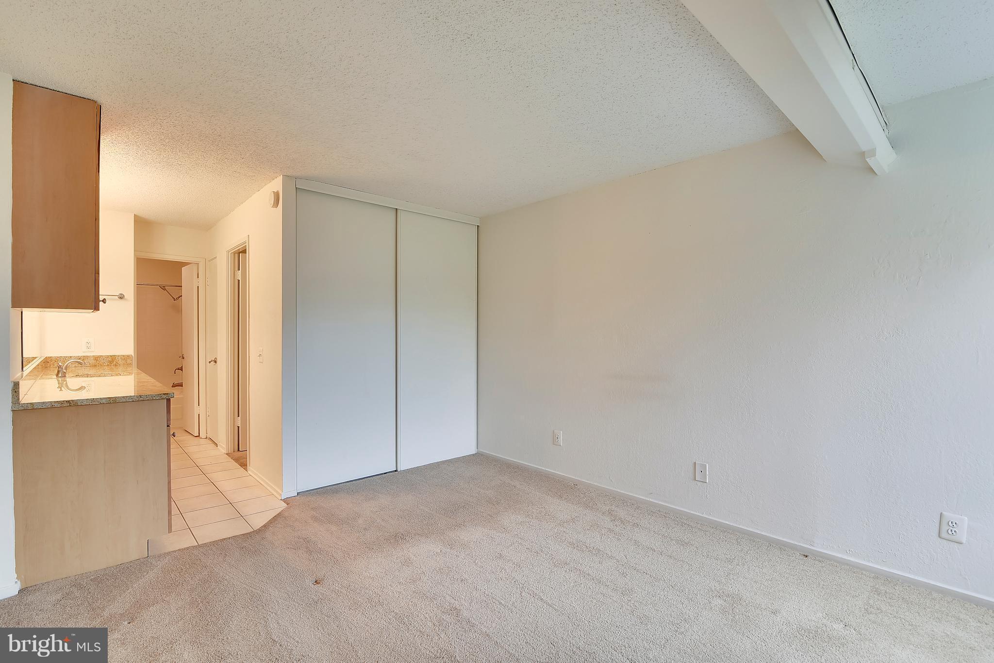 TWENTY-ONE - Residential