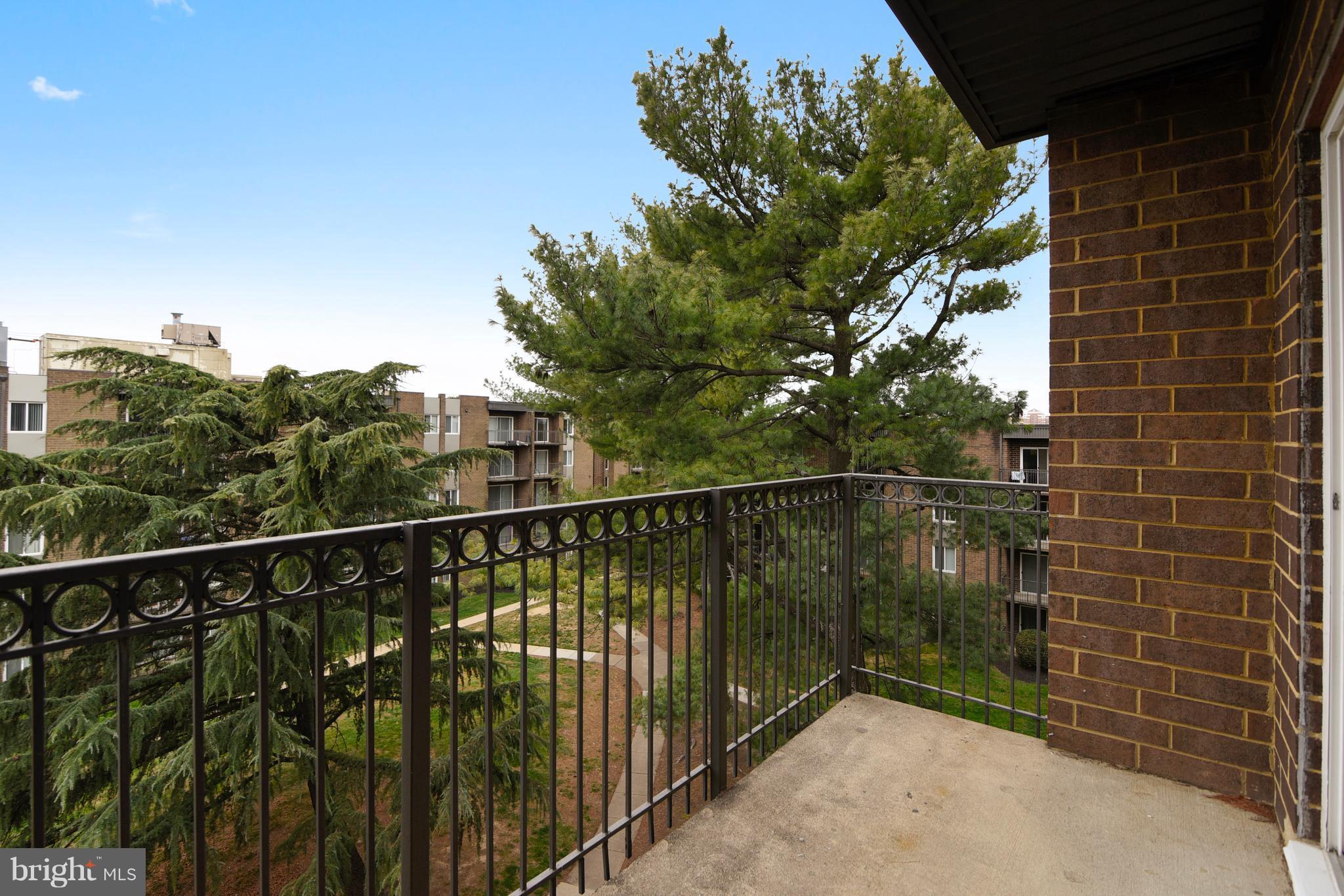 TWENTY-ONE - Residential