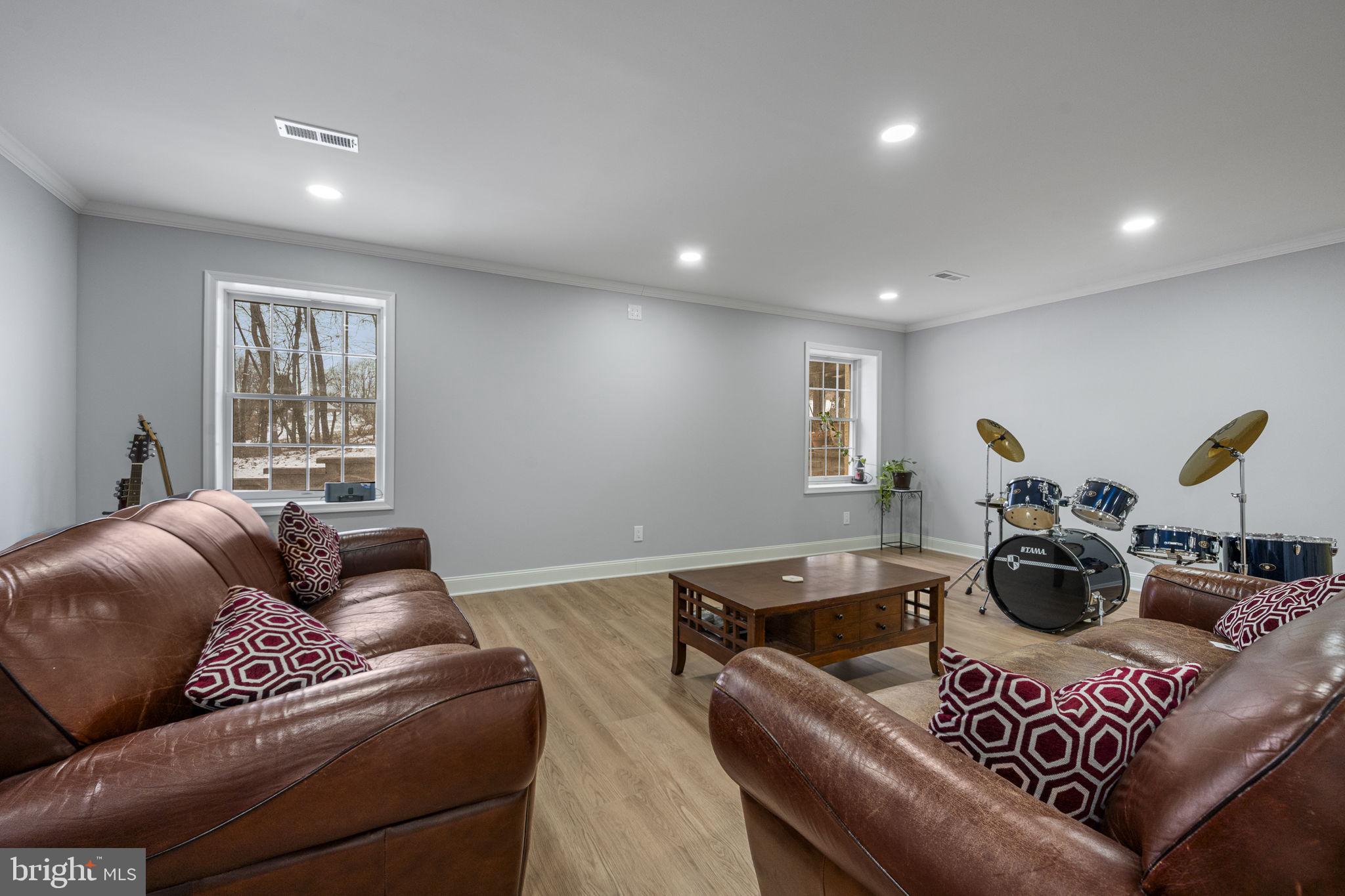 CHESTNUT RIDGE PRSRV - Residential