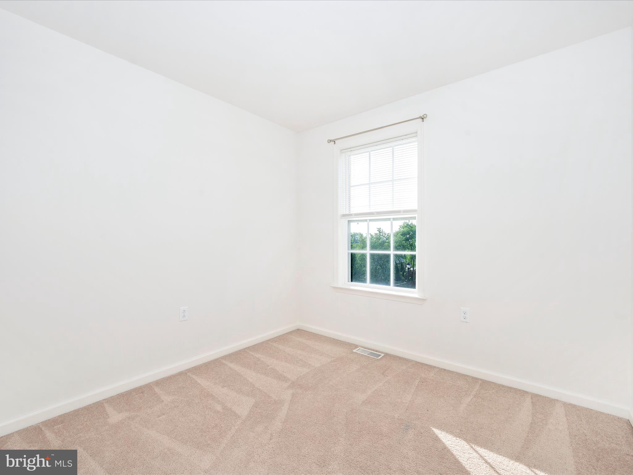 HAMMONDS MILL - Residential Lease