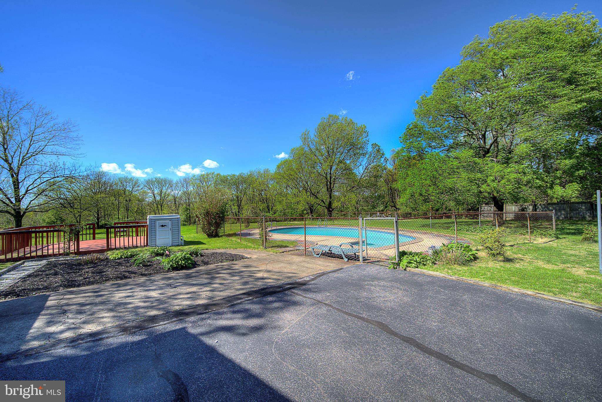 POTTSGROVE - Residential