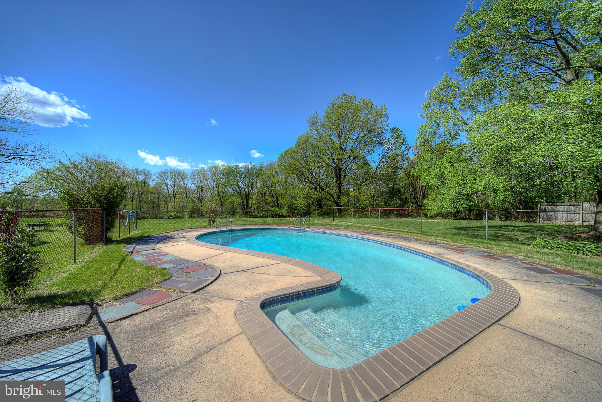 POTTSGROVE - Residential