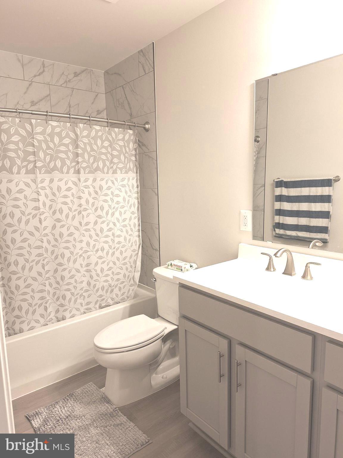 HUNTWELL WEST - Residential