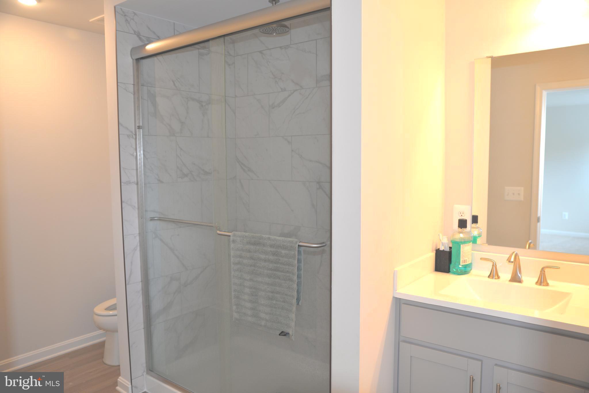 HUNTWELL WEST - Residential