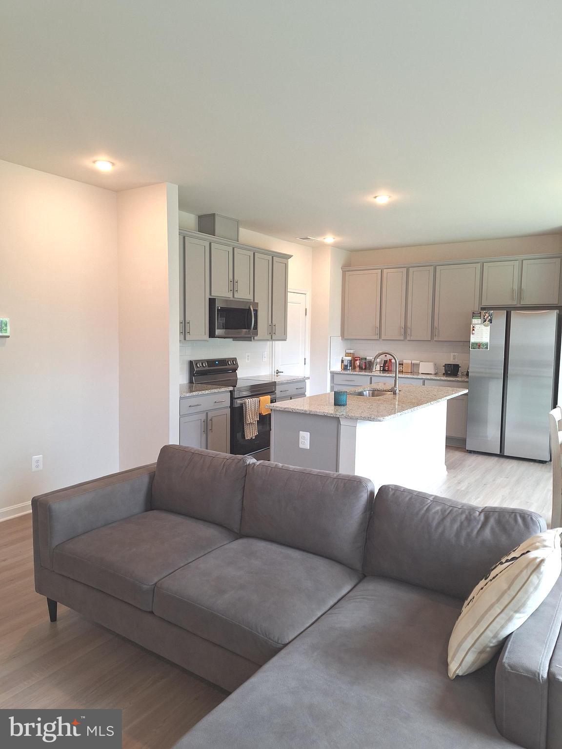 HUNTWELL WEST - Residential