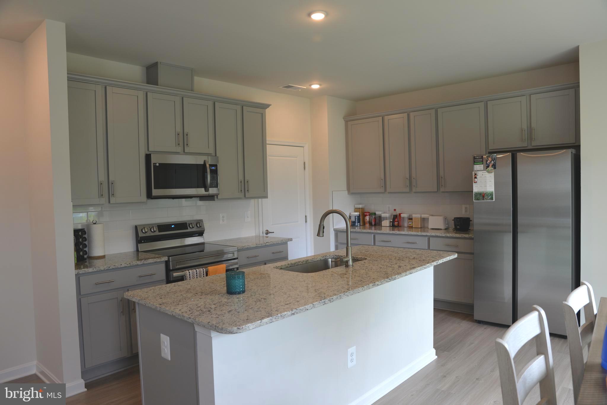 HUNTWELL WEST - Residential