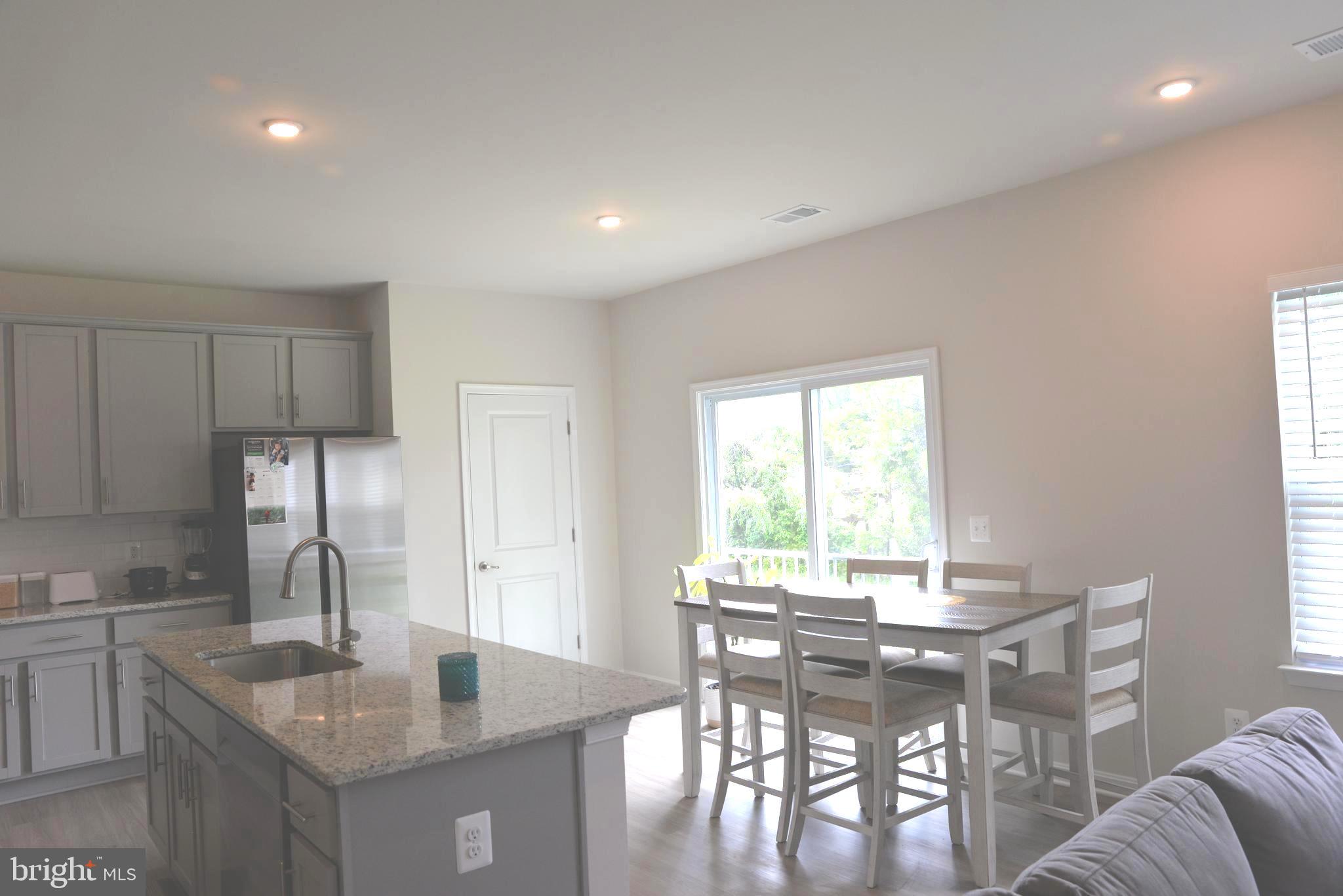 HUNTWELL WEST - Residential