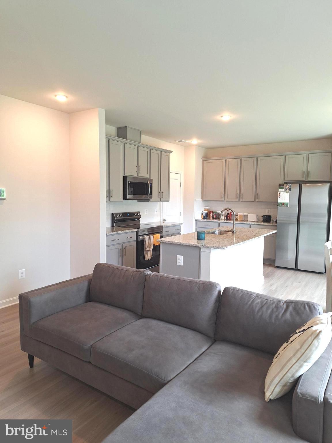 HUNTWELL WEST - Residential