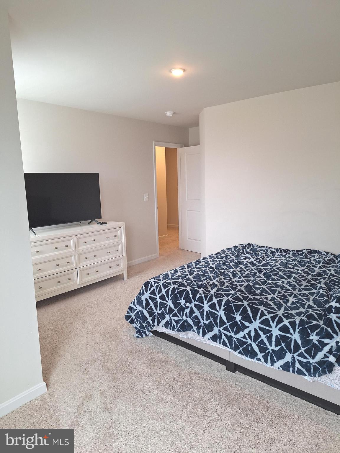 HUNTWELL WEST - Residential