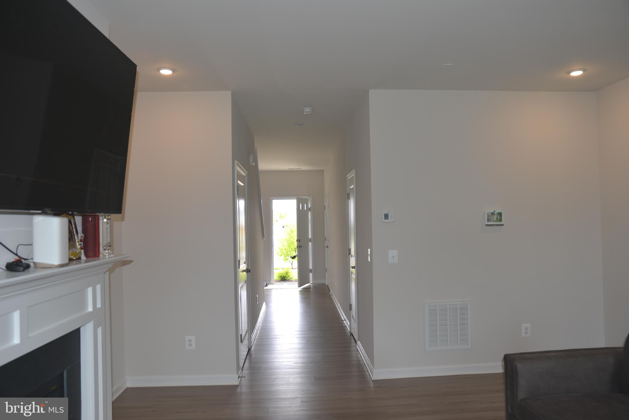 HUNTWELL WEST - Residential