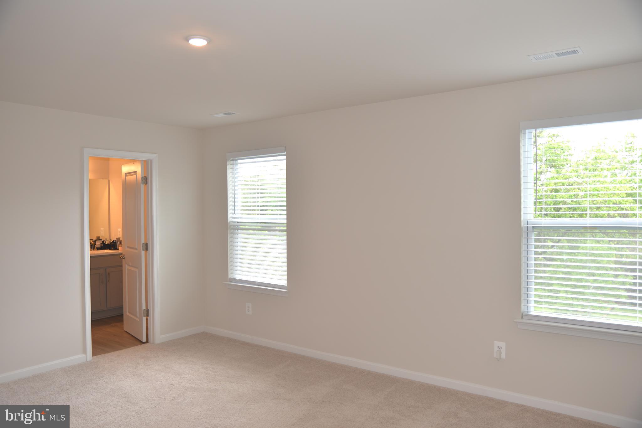 HUNTWELL WEST - Residential