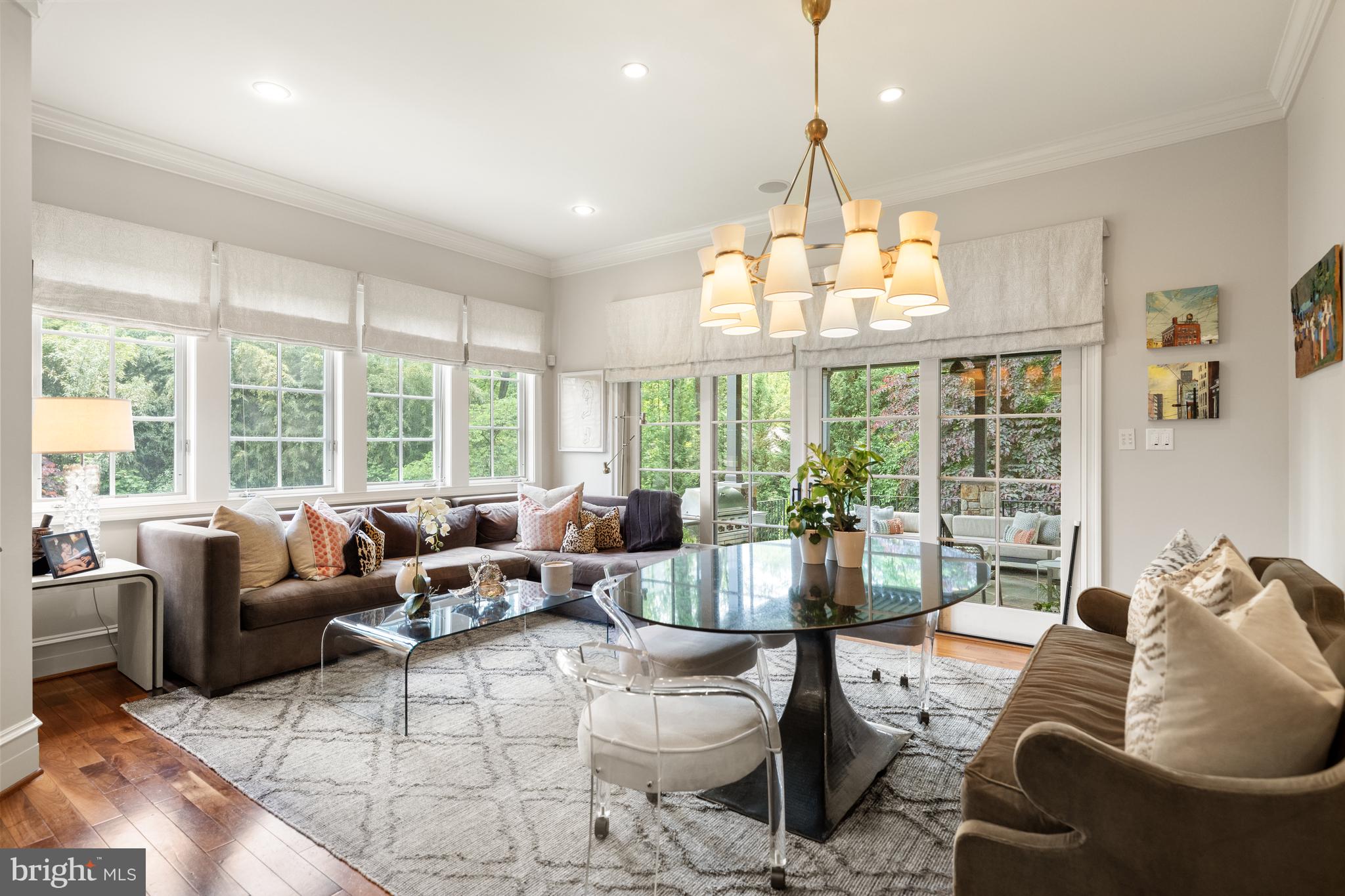 BRADLEY HILLS GROVE - Residential