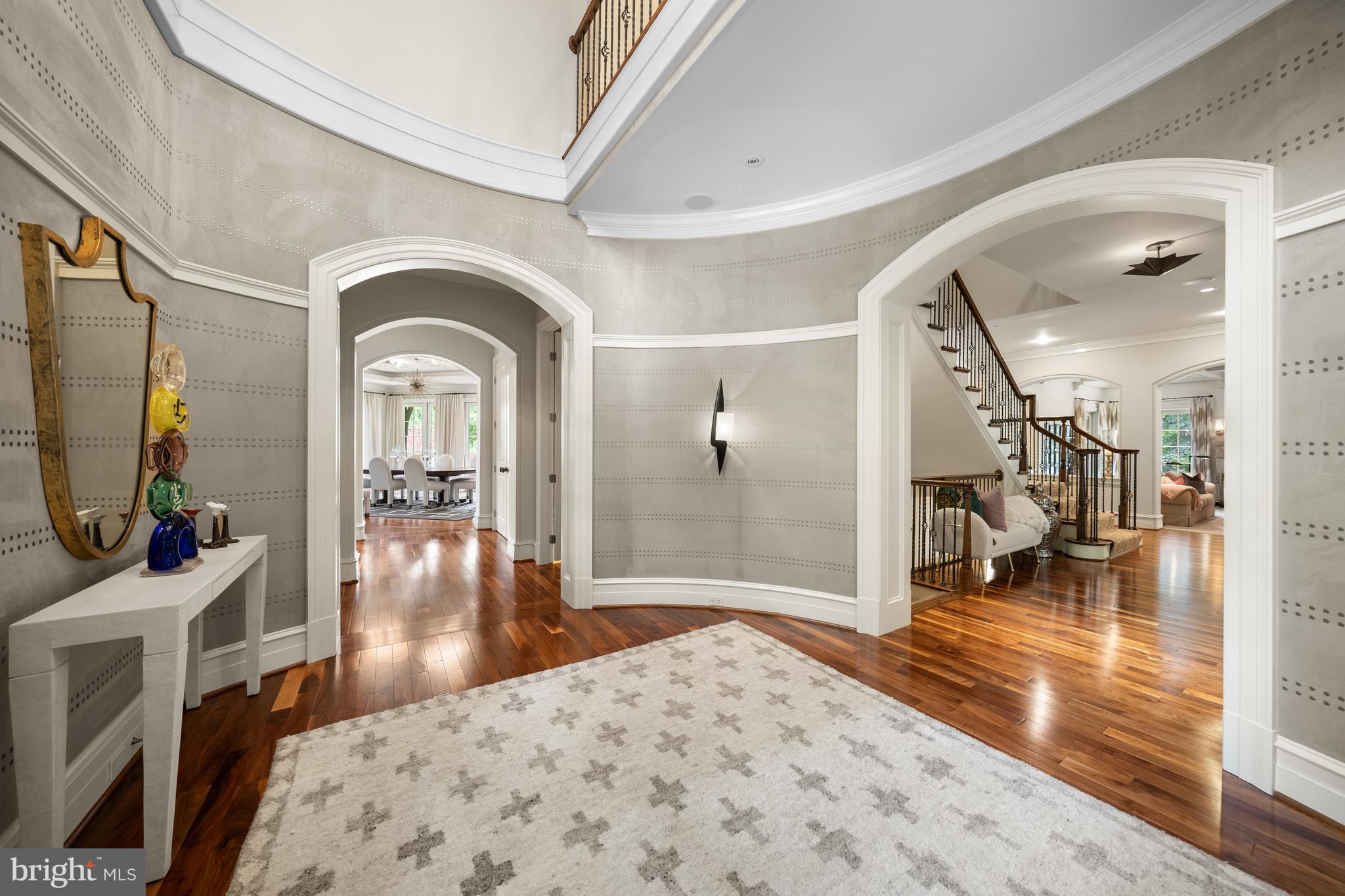 BRADLEY HILLS GROVE - Residential