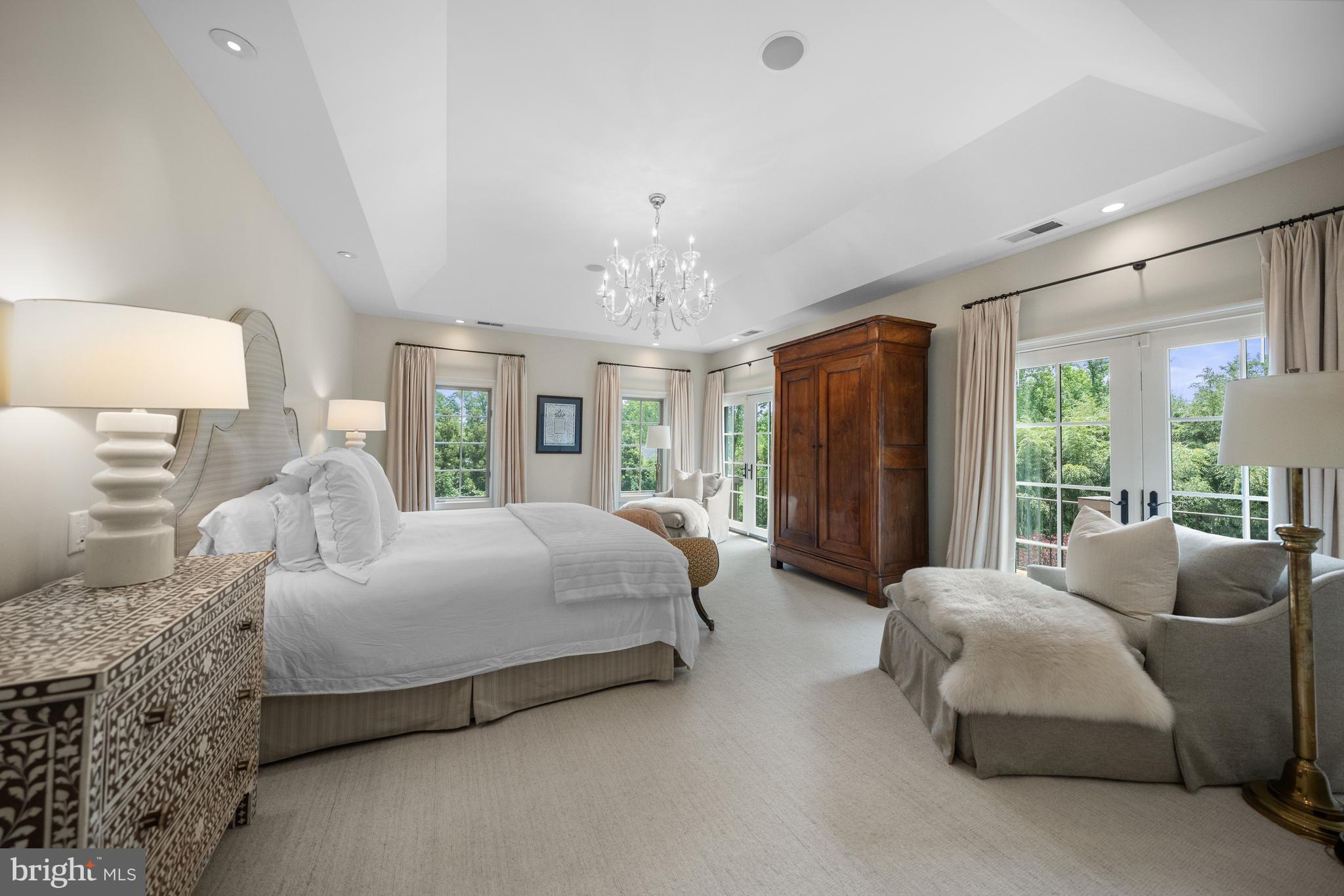 BRADLEY HILLS GROVE - Residential