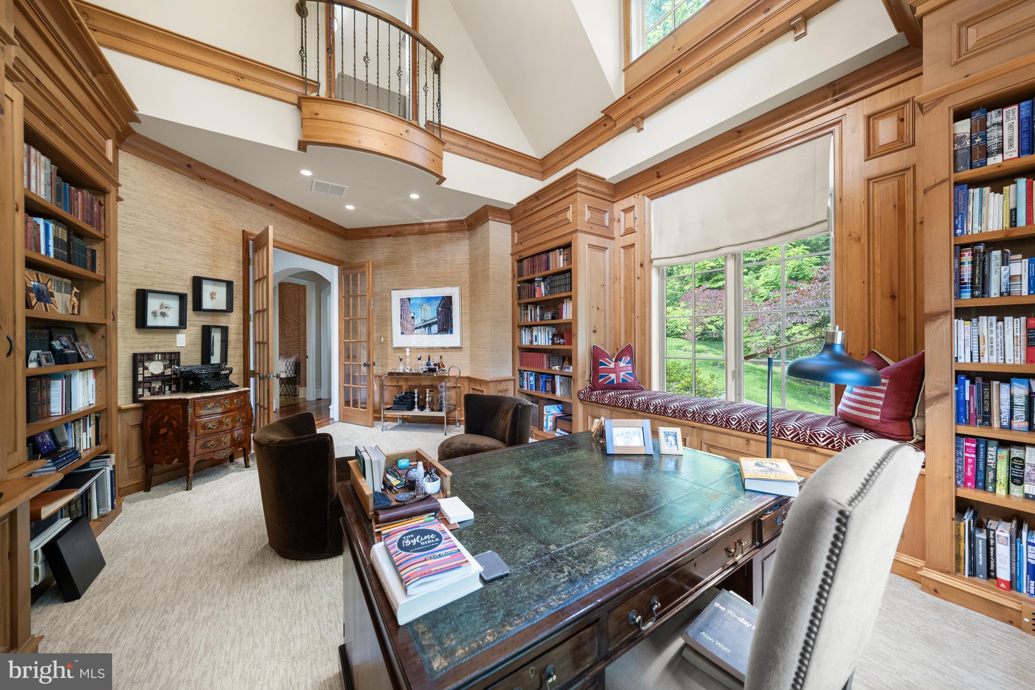 BRADLEY HILLS GROVE - Residential