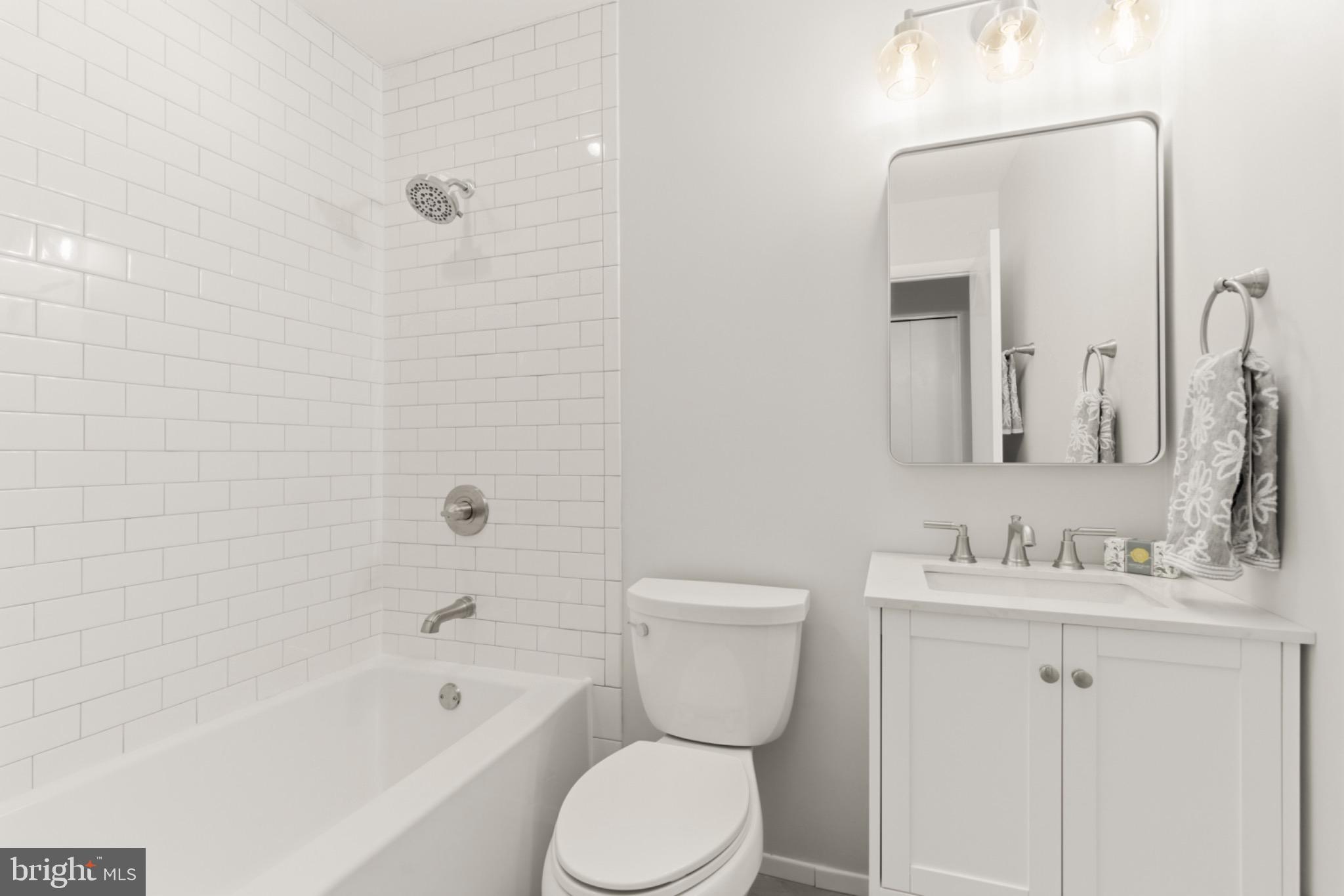 STONEWALL MANOR - Residential