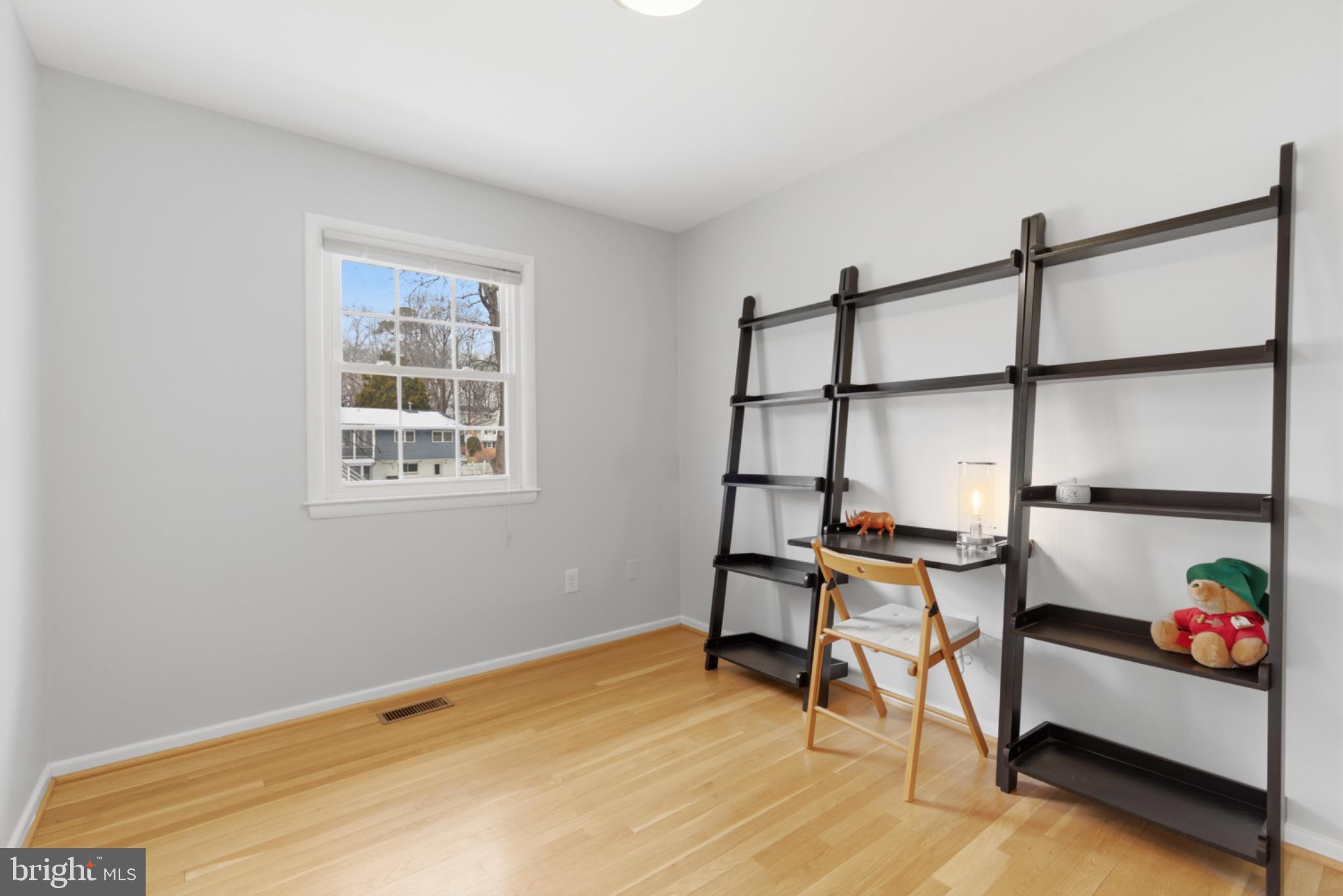 STONEWALL MANOR - Residential