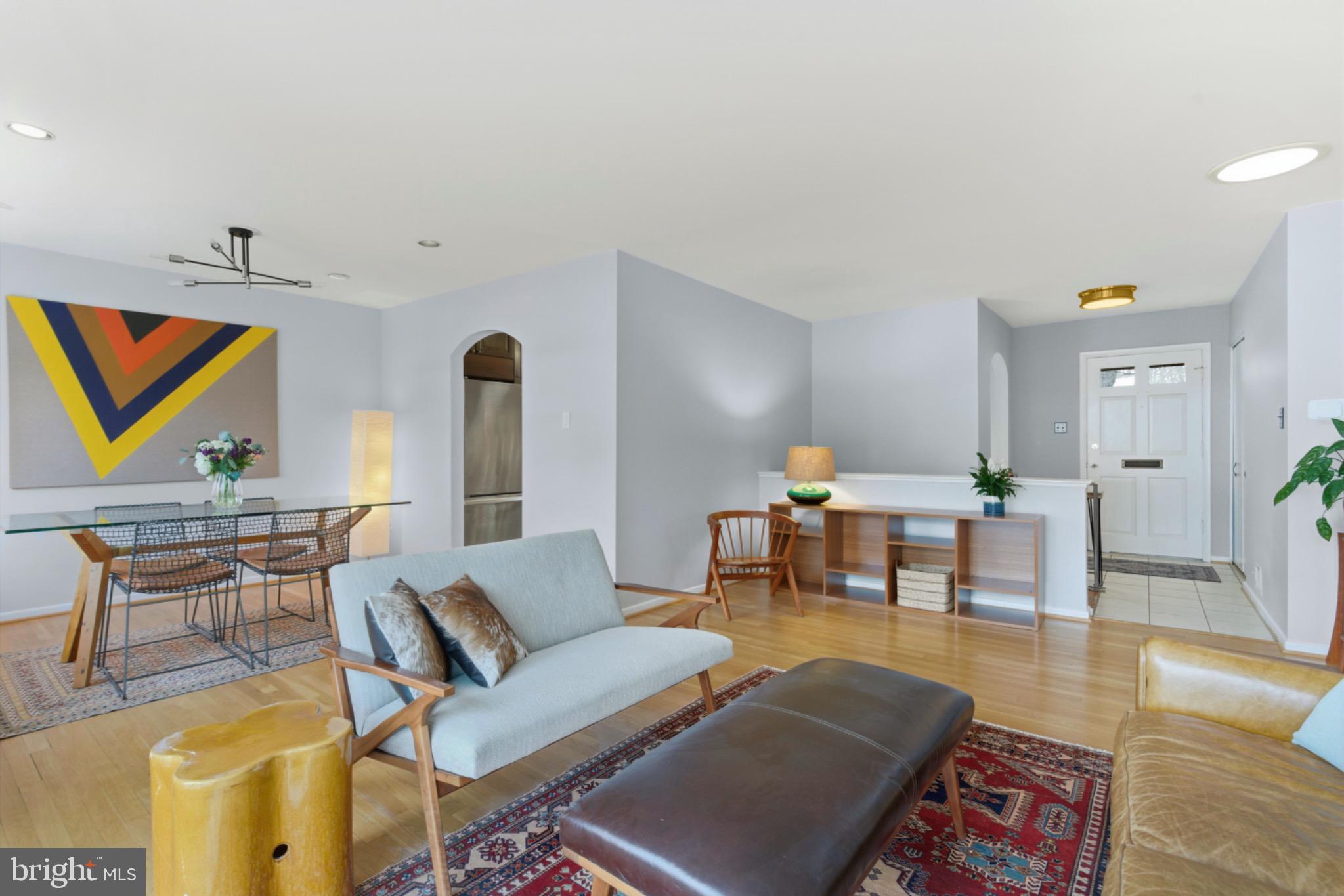 STONEWALL MANOR - Residential